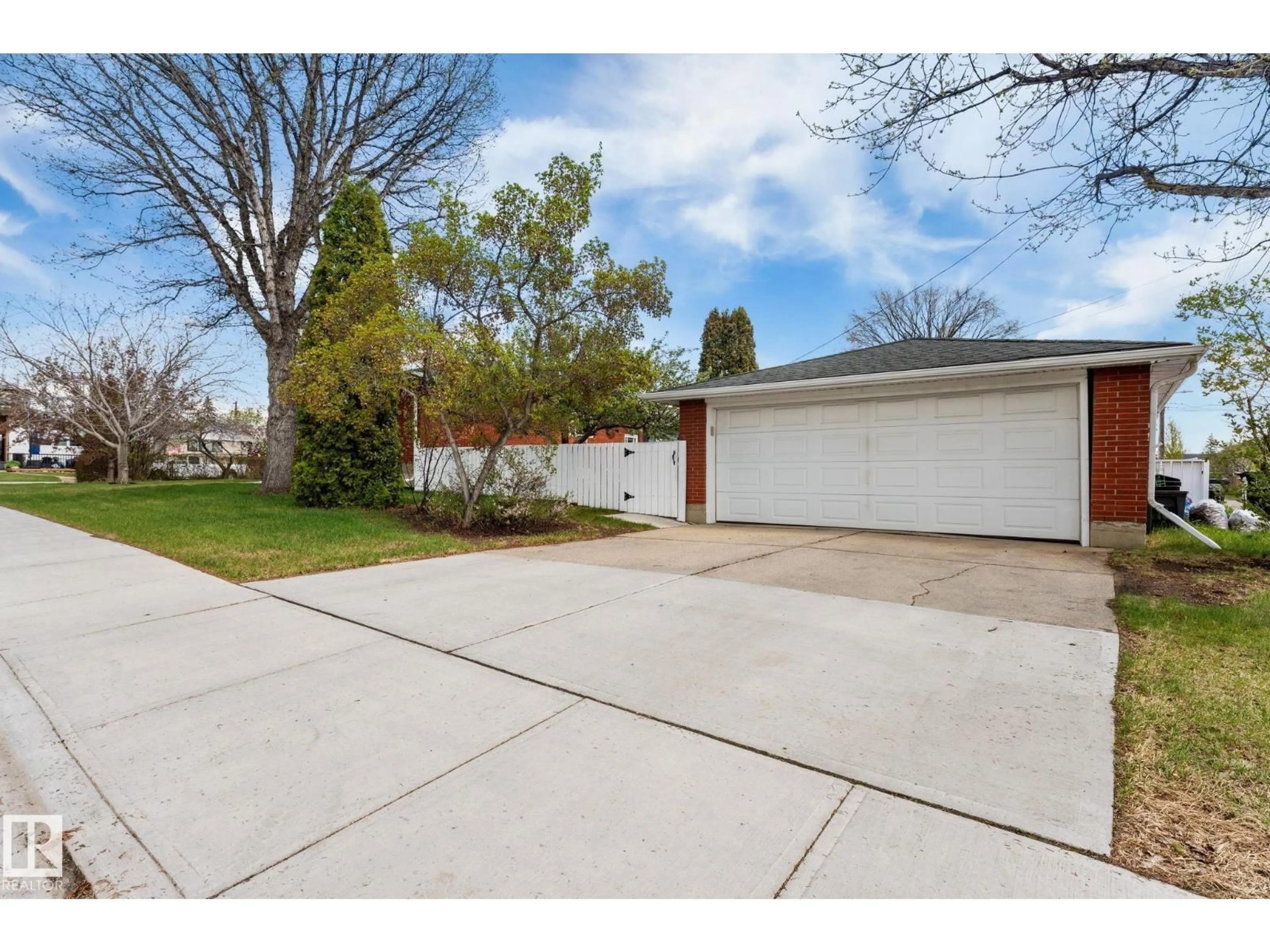 Unknown for NW - 4719 117A ST, Edmonton Alberta T6H0E9