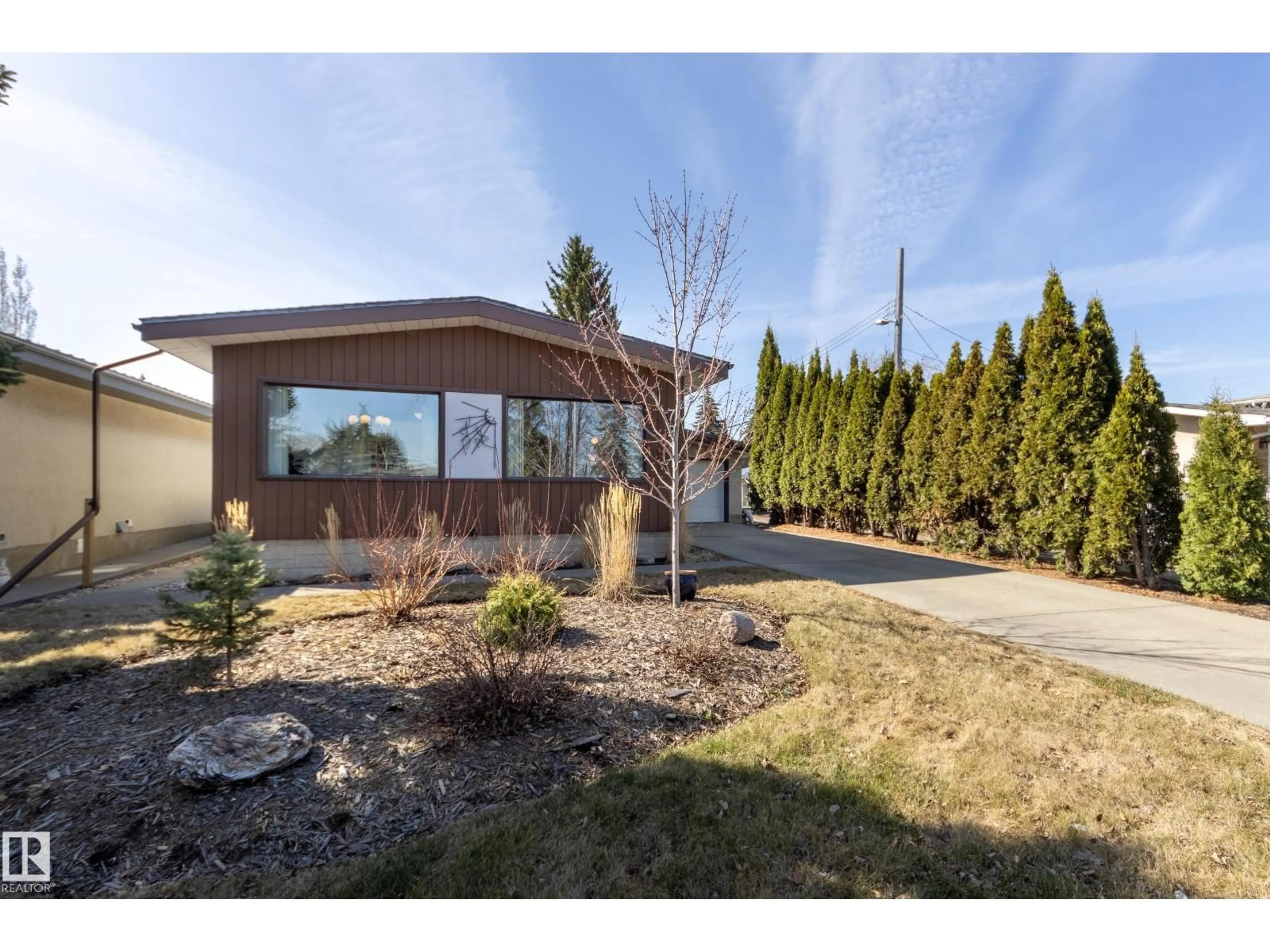 Unknown for 7211 90 AV, Edmonton Alberta T6B0P5