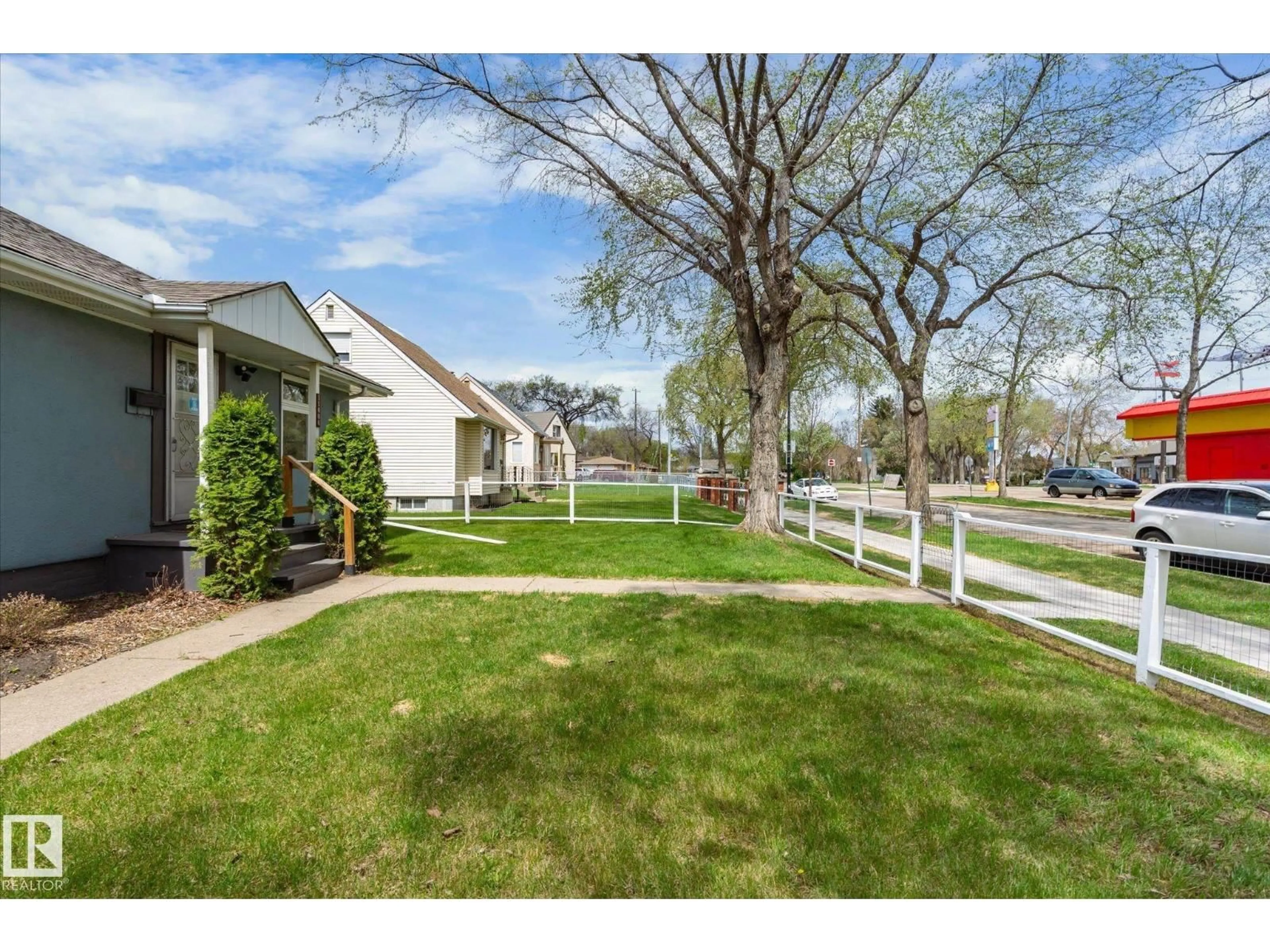 Unknown for 11606 68 ST, Edmonton Alberta T5B1P3