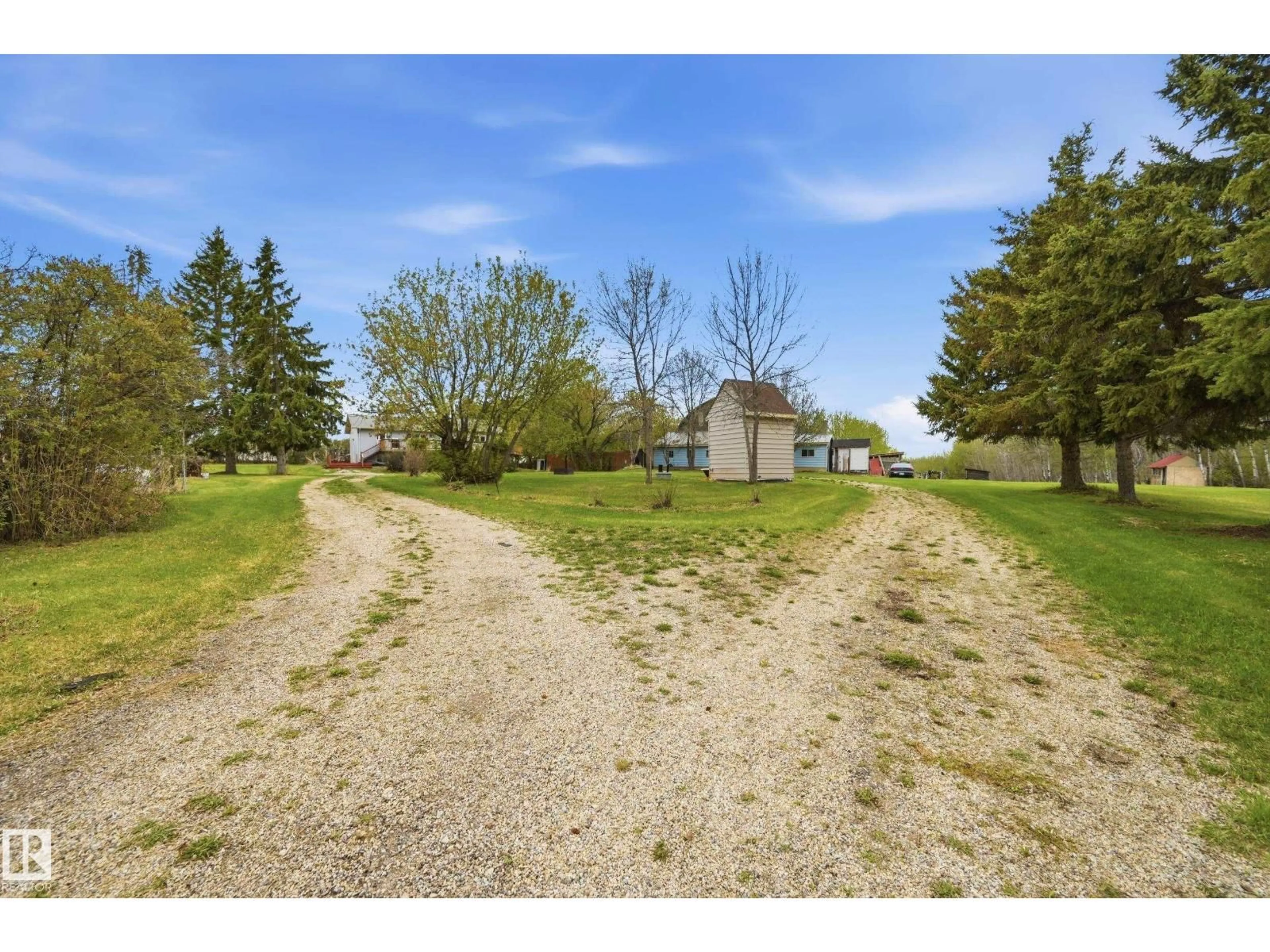 A pic from outside/outdoor area/front of a property/back of a property/a pic from drone, street for 51102 RGE ROAD 22, Rural Parkland County Alberta T7Y2H7
