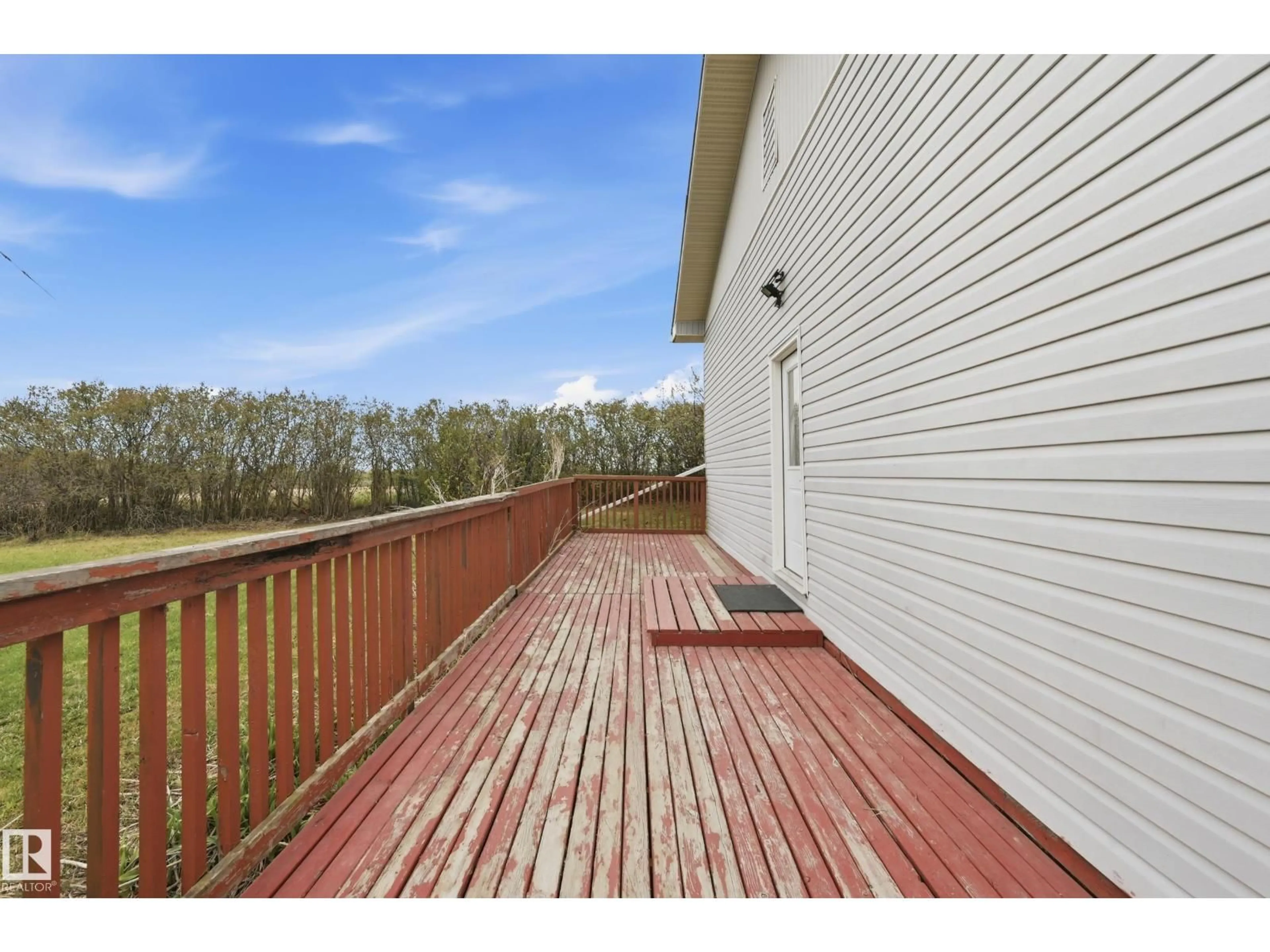 Patio, water/lake/river/ocean view for 51102 RGE ROAD 22, Rural Parkland County Alberta T7Y2H7