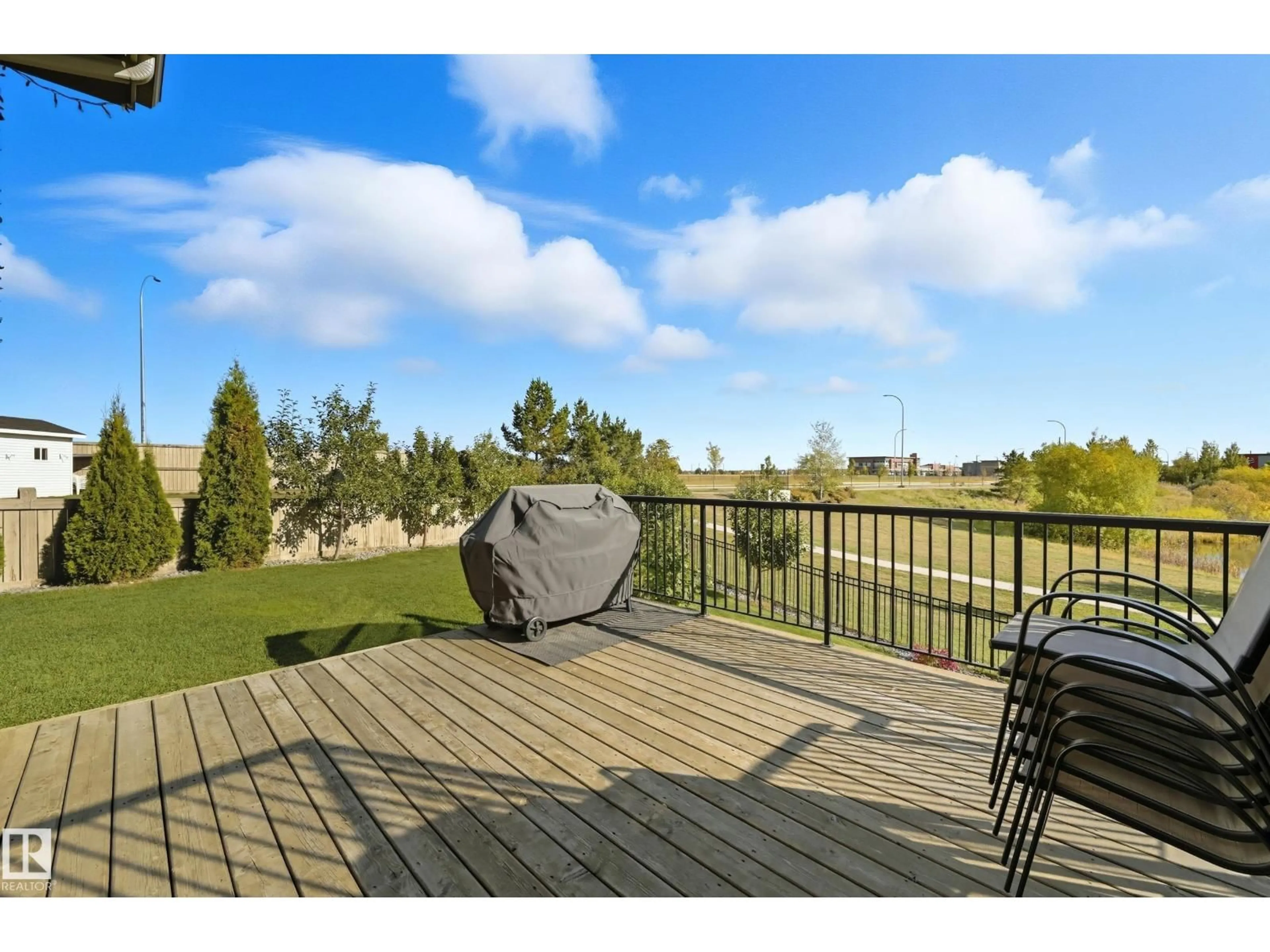 Patio, water/lake/river/ocean view for 1590 CHAPMAN WY, Edmonton Alberta T6W0Z2