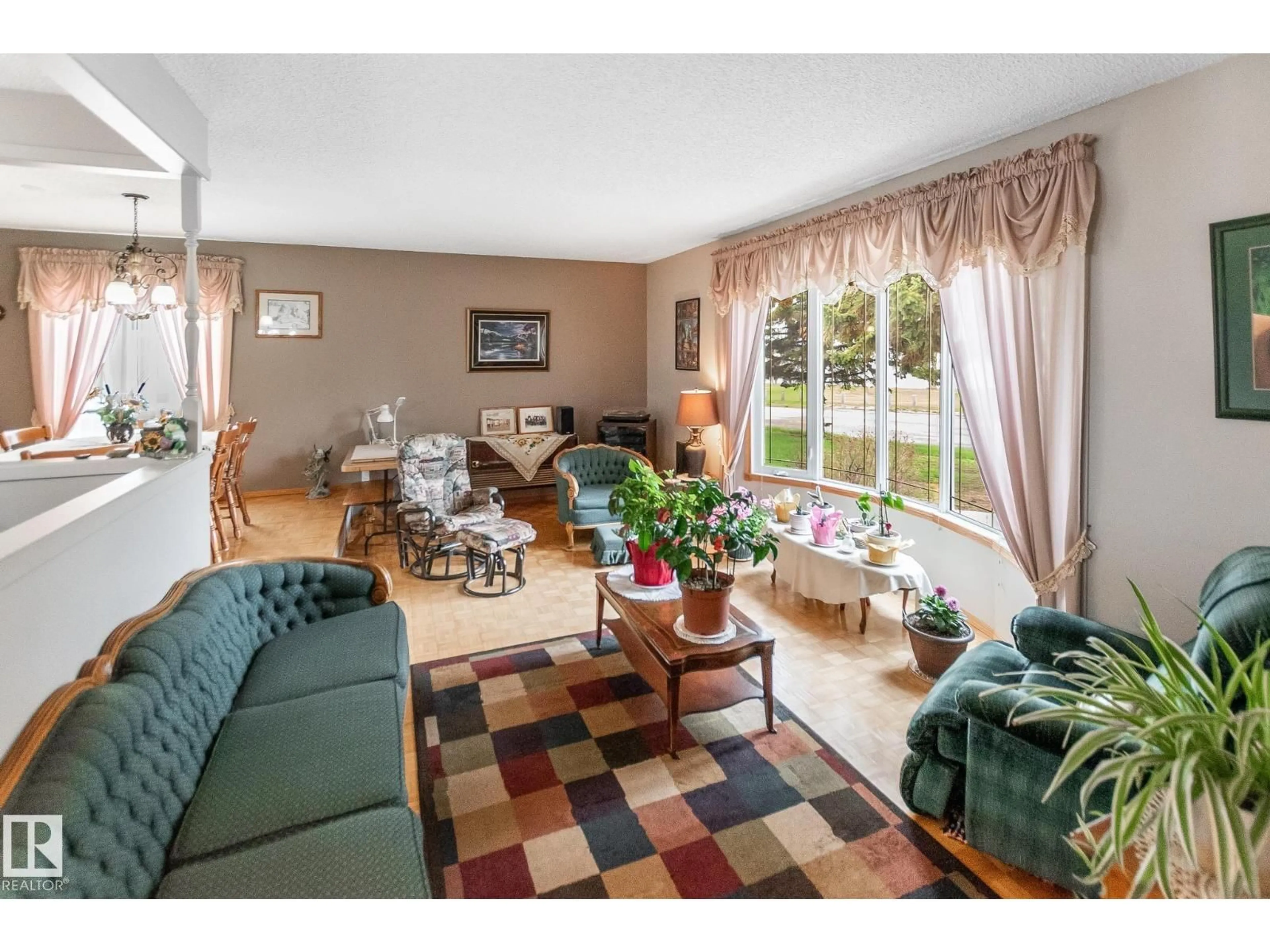 Living room with furniture, unknown for 4611 LAKESHORE DR, Bonnyville Town Alberta T9N1P9