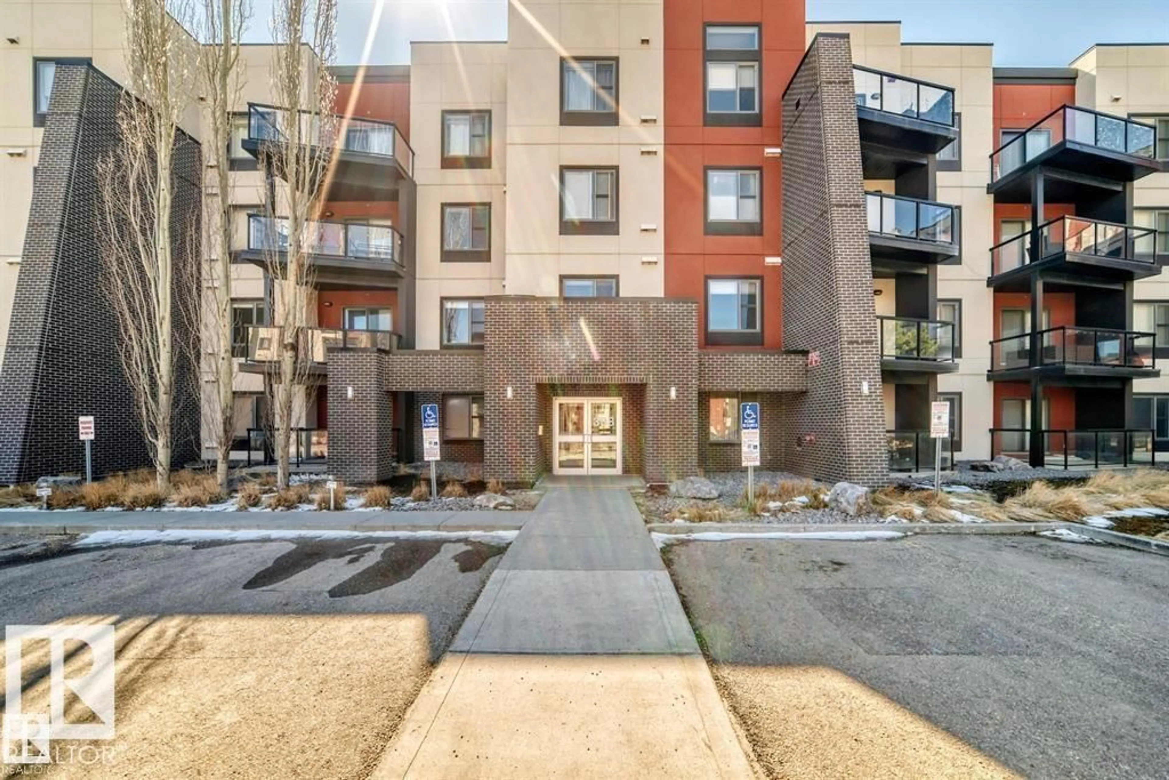 Patio, street for 308 - 228 AMBLESIDE LI, Edmonton Alberta T6W0V3