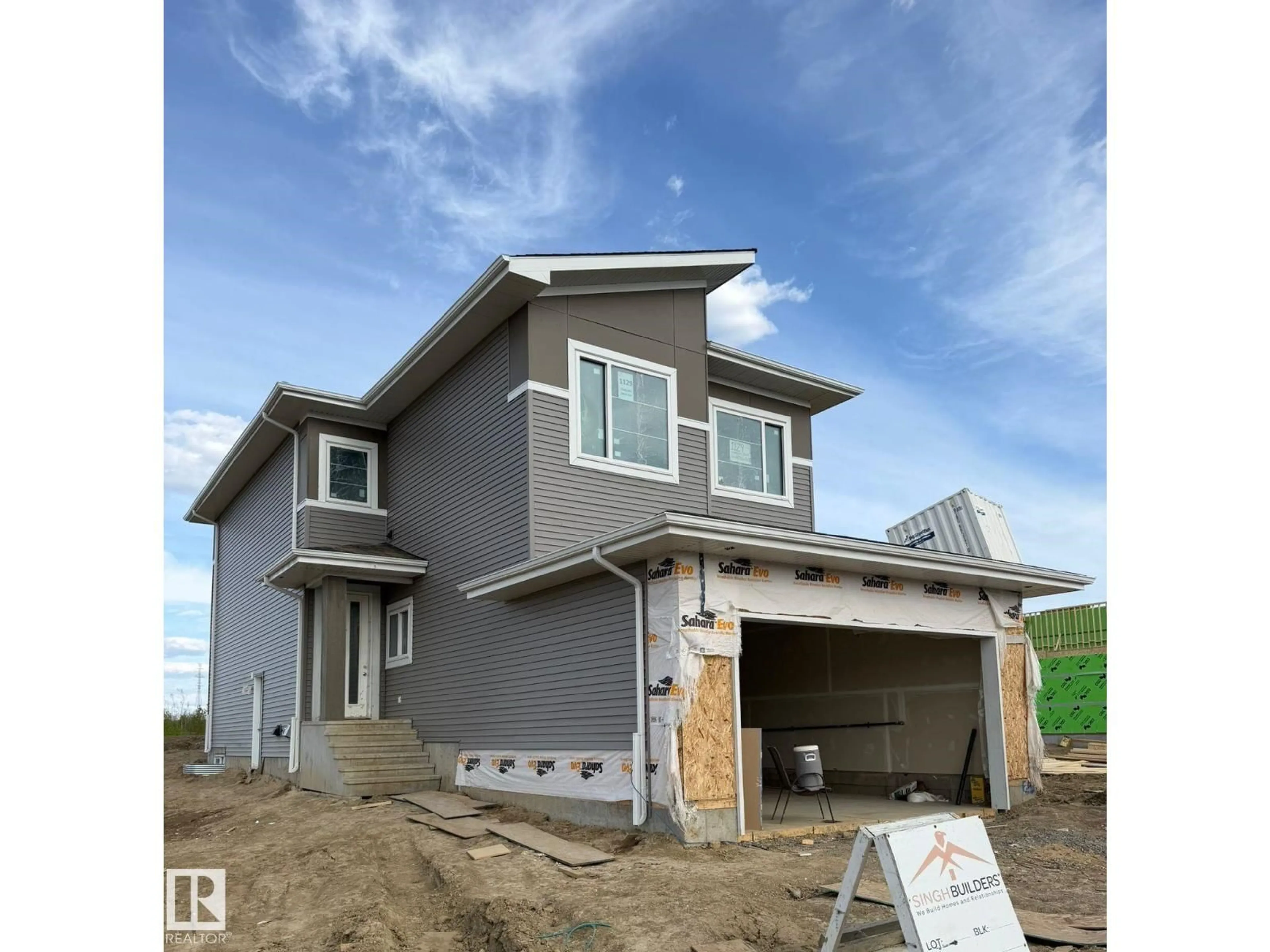 Home with vinyl exterior material, building for 1129 STARLING DR, Edmonton Alberta T5S0V4