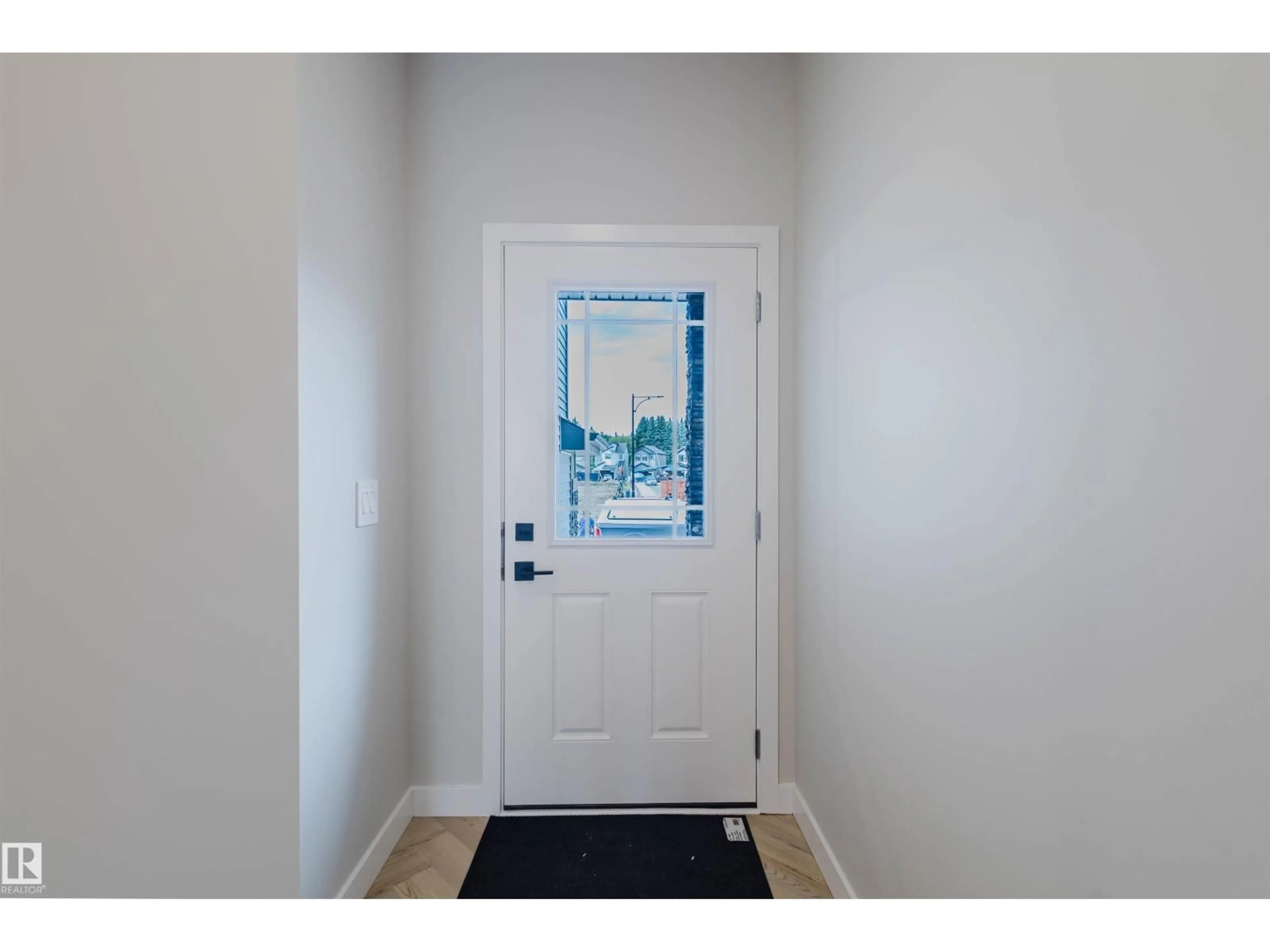 Indoor entryway for 21 CESSY ST, St. Albert Alberta T8T2E2