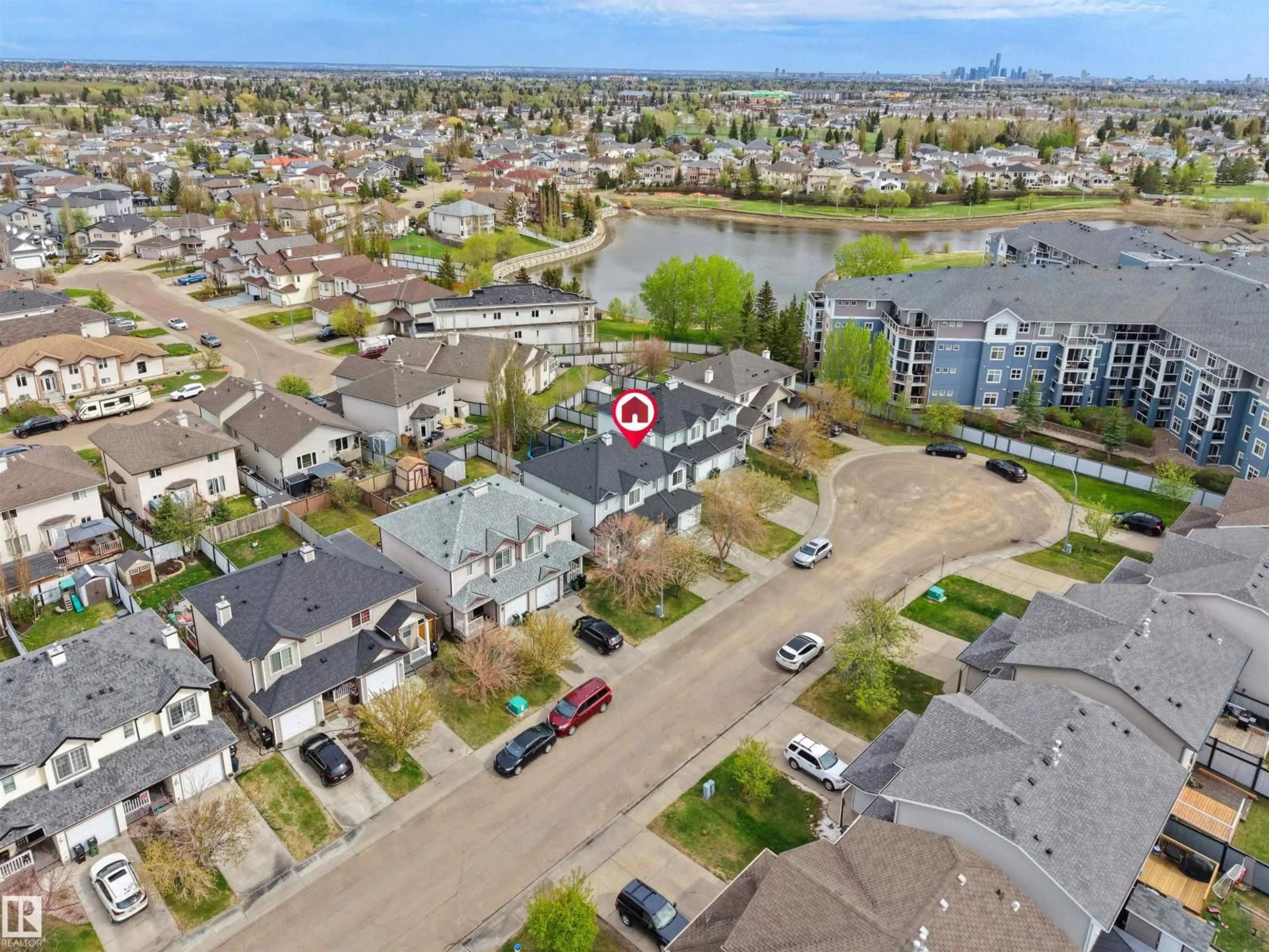 A pic from outside/outdoor area/front of a property/back of a property/a pic from drone, unknown for NW - 16121 131A ST, Edmonton Alberta T6V1X7