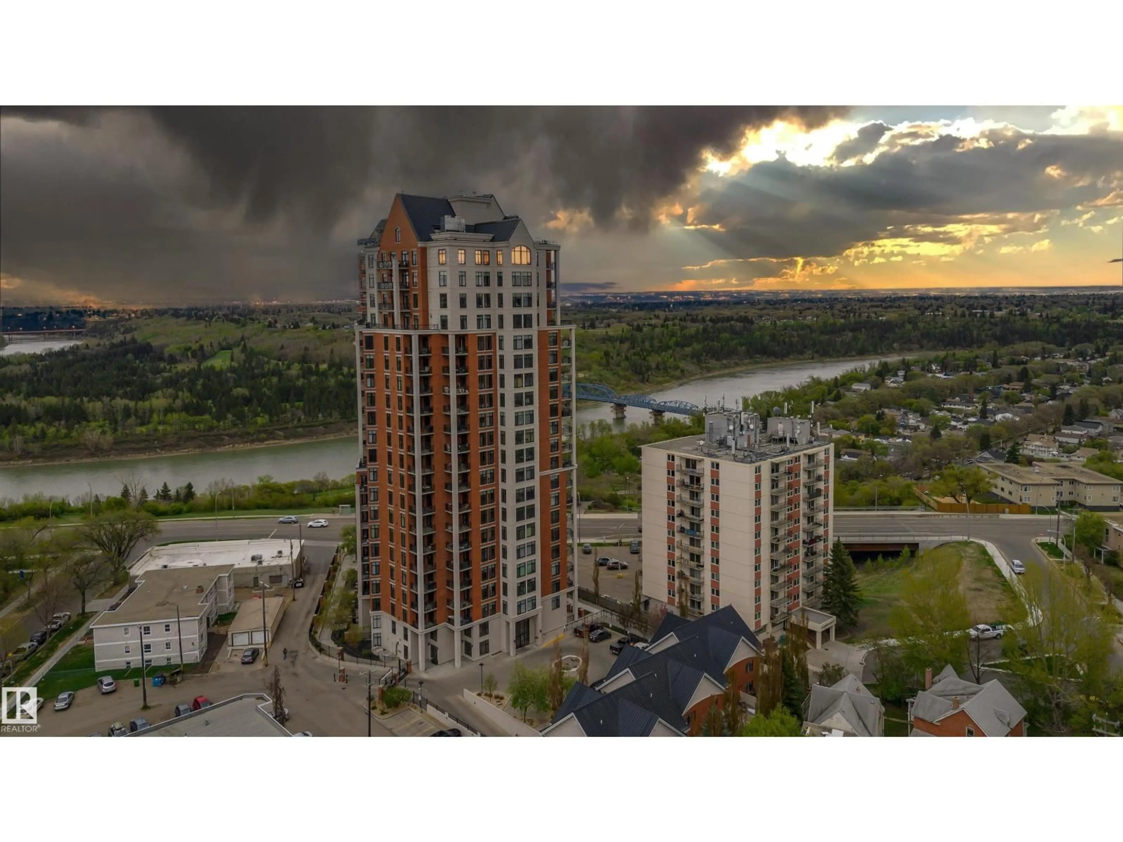 A pic from outside/outdoor area/front of a property/back of a property/a pic from drone, city buildings view from balcony for 2104 JASPER AV NW, Edmonton Alberta T5H3S9
