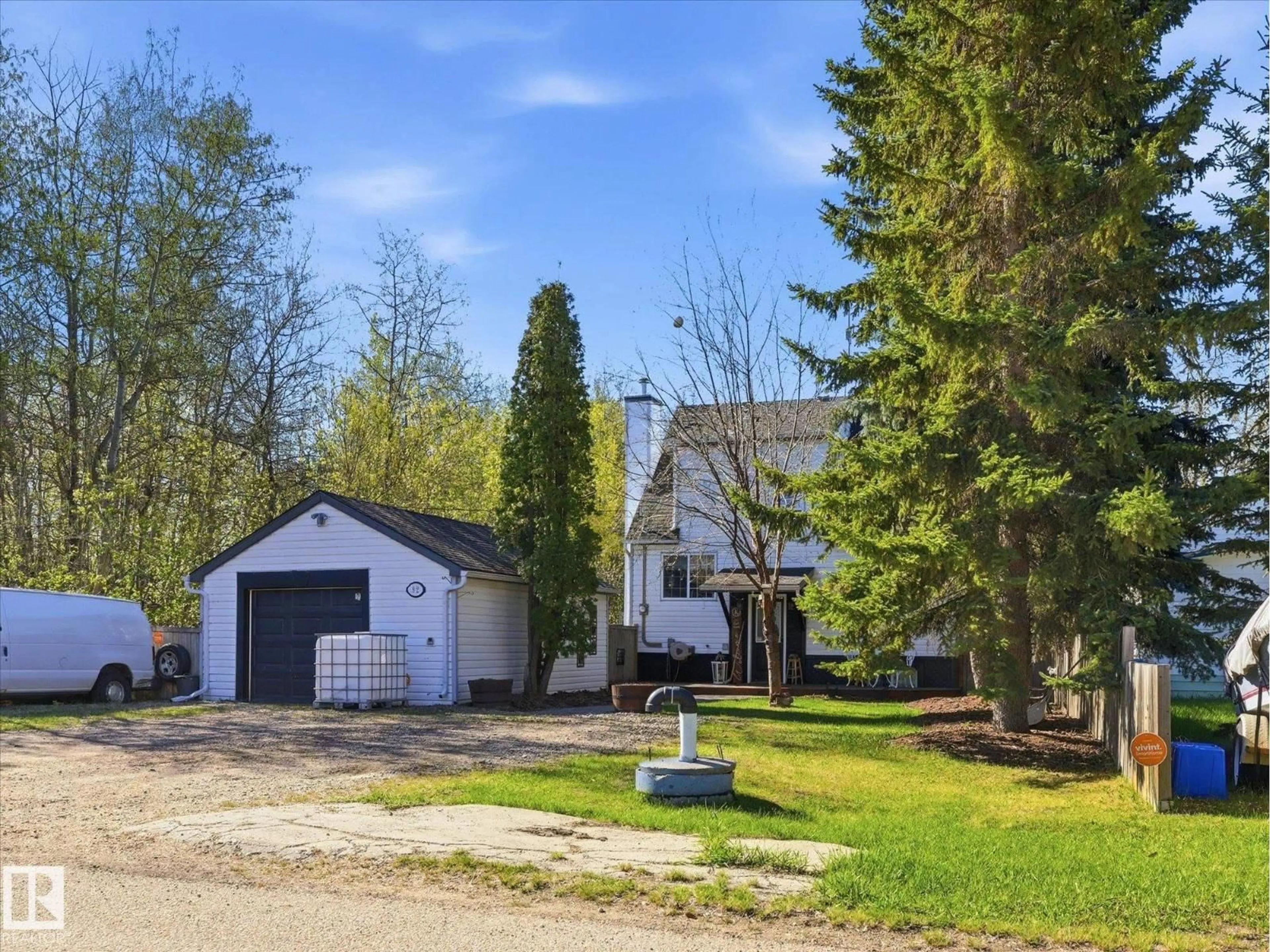 A pic from outside/outdoor area/front of a property/back of a property/a pic from drone, street for 92 COOKING LAKE RD, Rural Strathcona County Alberta T8E1J1