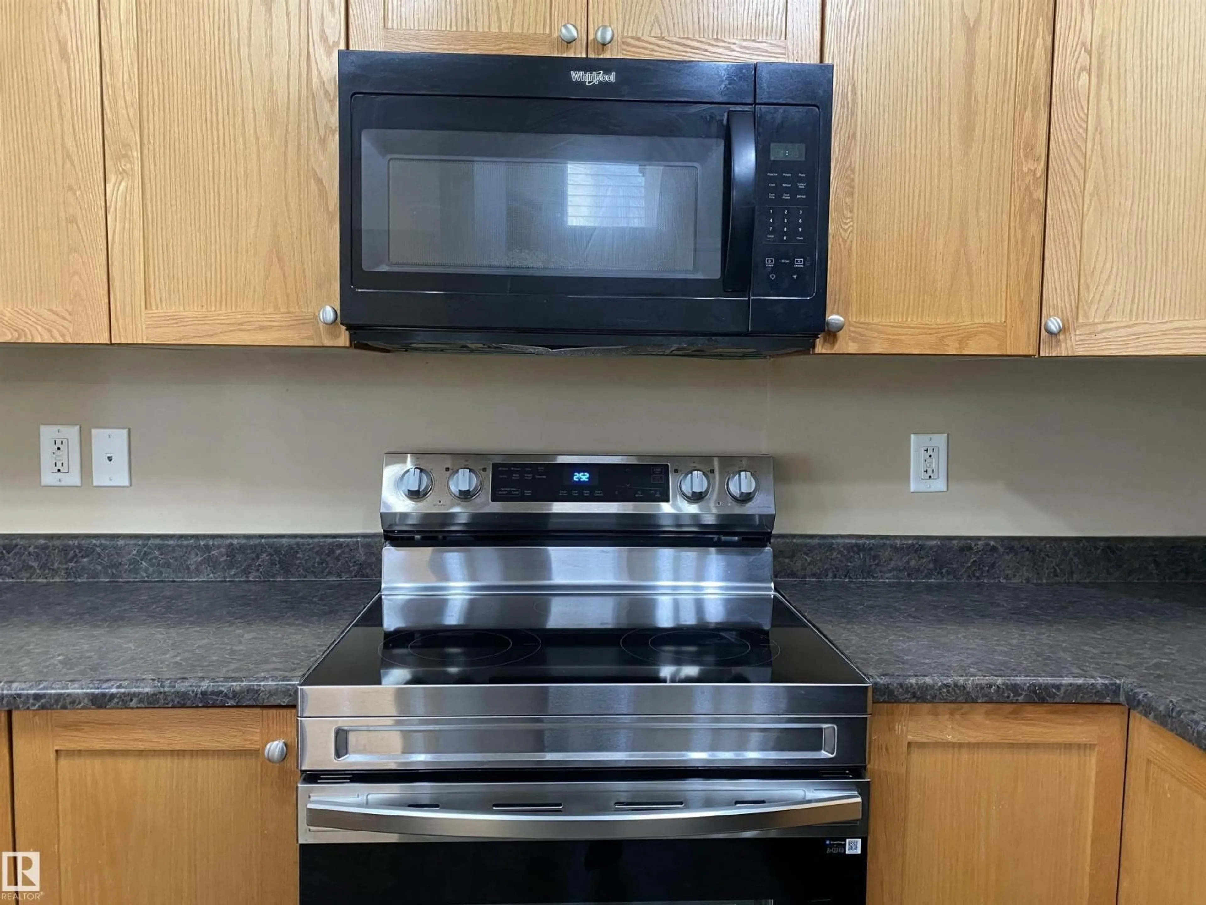 Standard kitchen, unknown for SW - 6411 18 AV, Edmonton Alberta T6X0M8