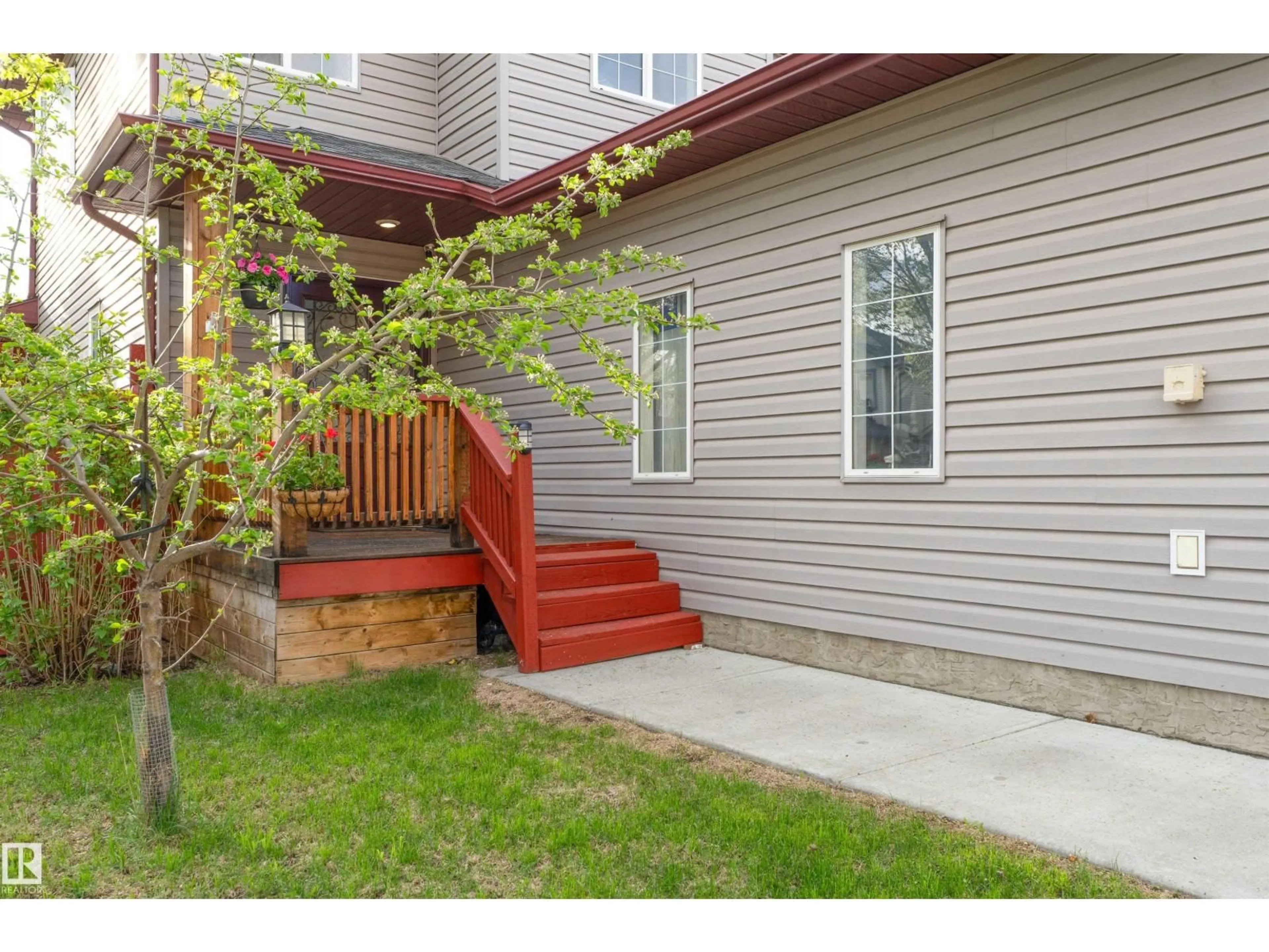Patio, street for 50 GALLOWAY WD, Fort Saskatchewan Alberta T8L0A3