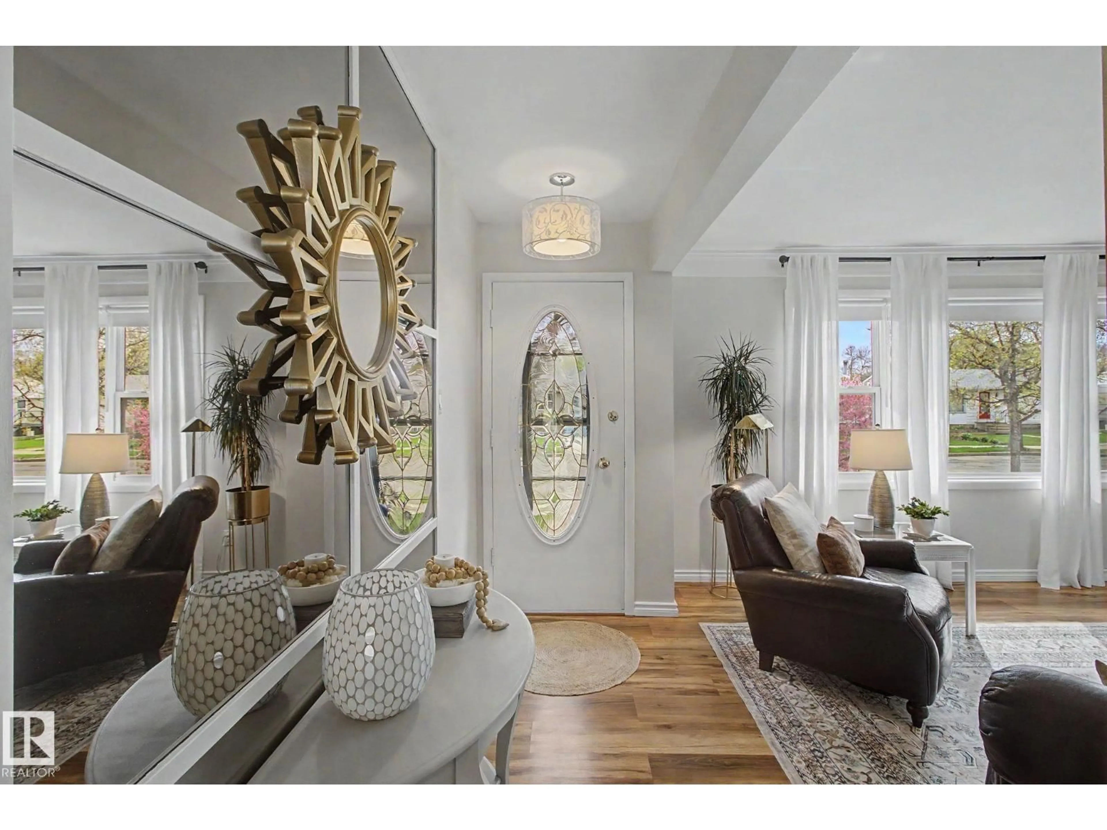 Indoor entryway for NW - 11918 43 ST, Edmonton Alberta T5W2P6