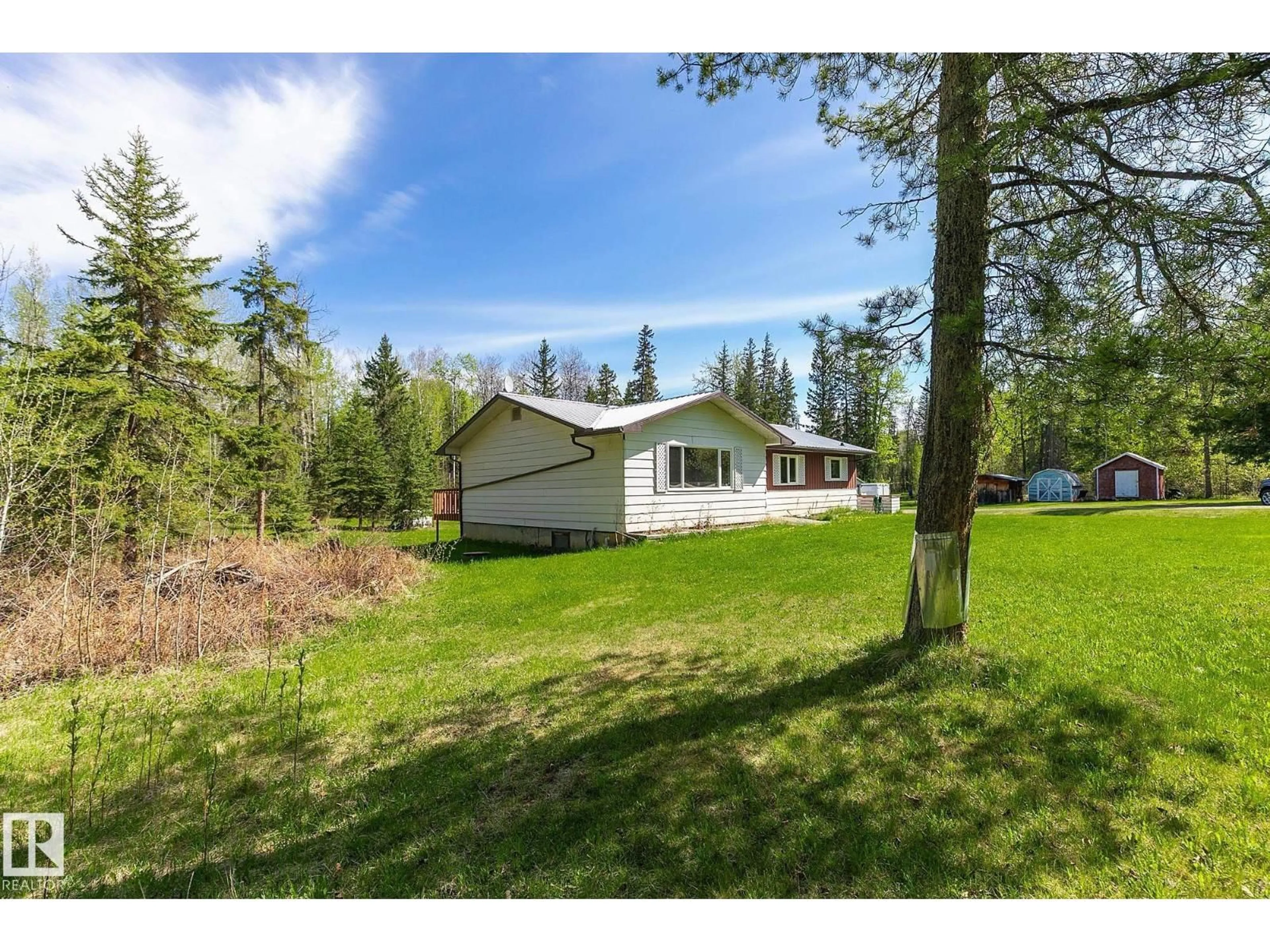 A pic from outside/outdoor area/front of a property/back of a property/a pic from drone, unknown for 2322 TWP ROAD 540, Rural Lac Ste. Anne County Alberta T0E1V0