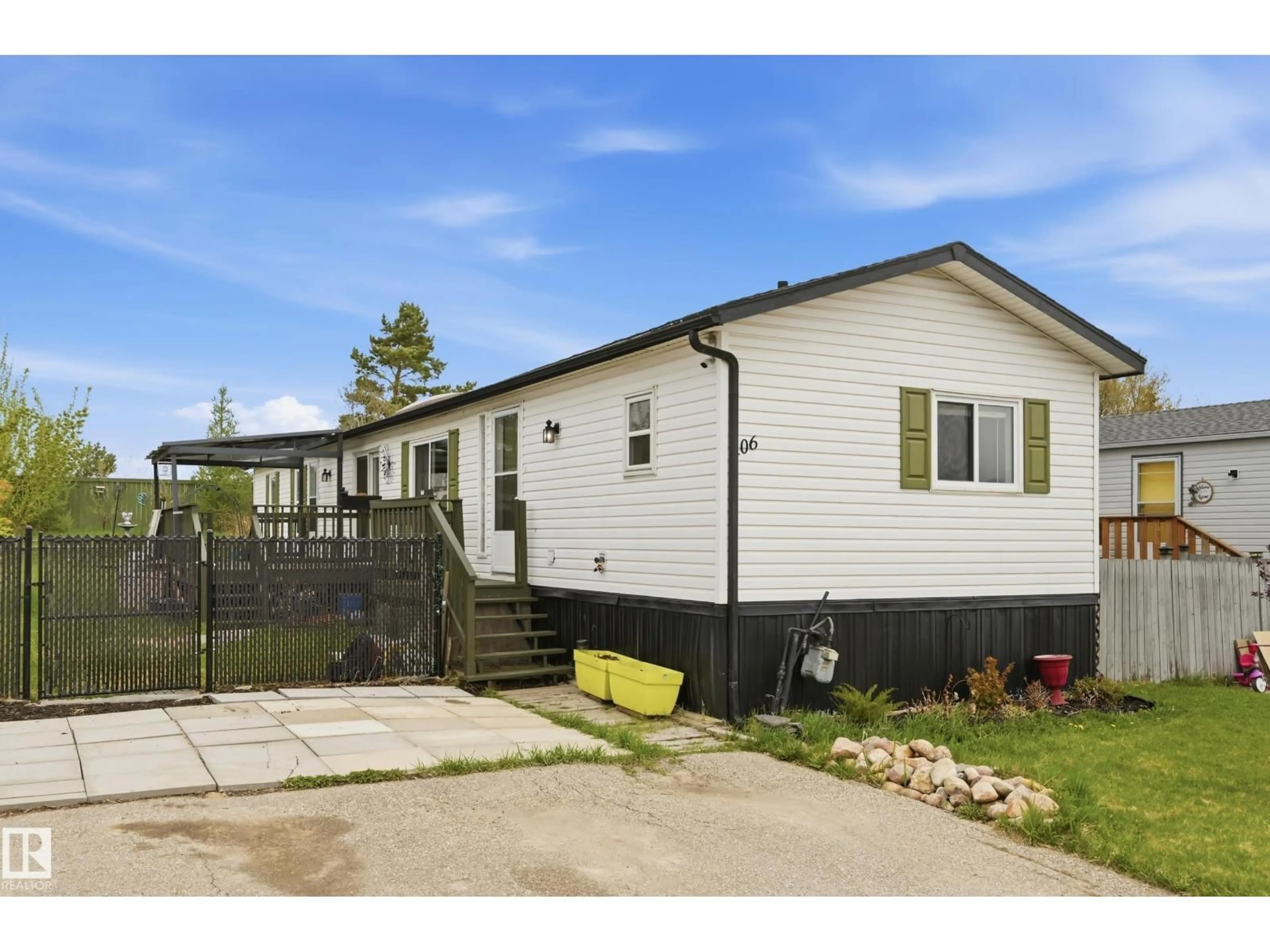 Home with vinyl exterior material, street for 106 SPRINGFIELD CR, Spruce Grove Alberta T7X3H9