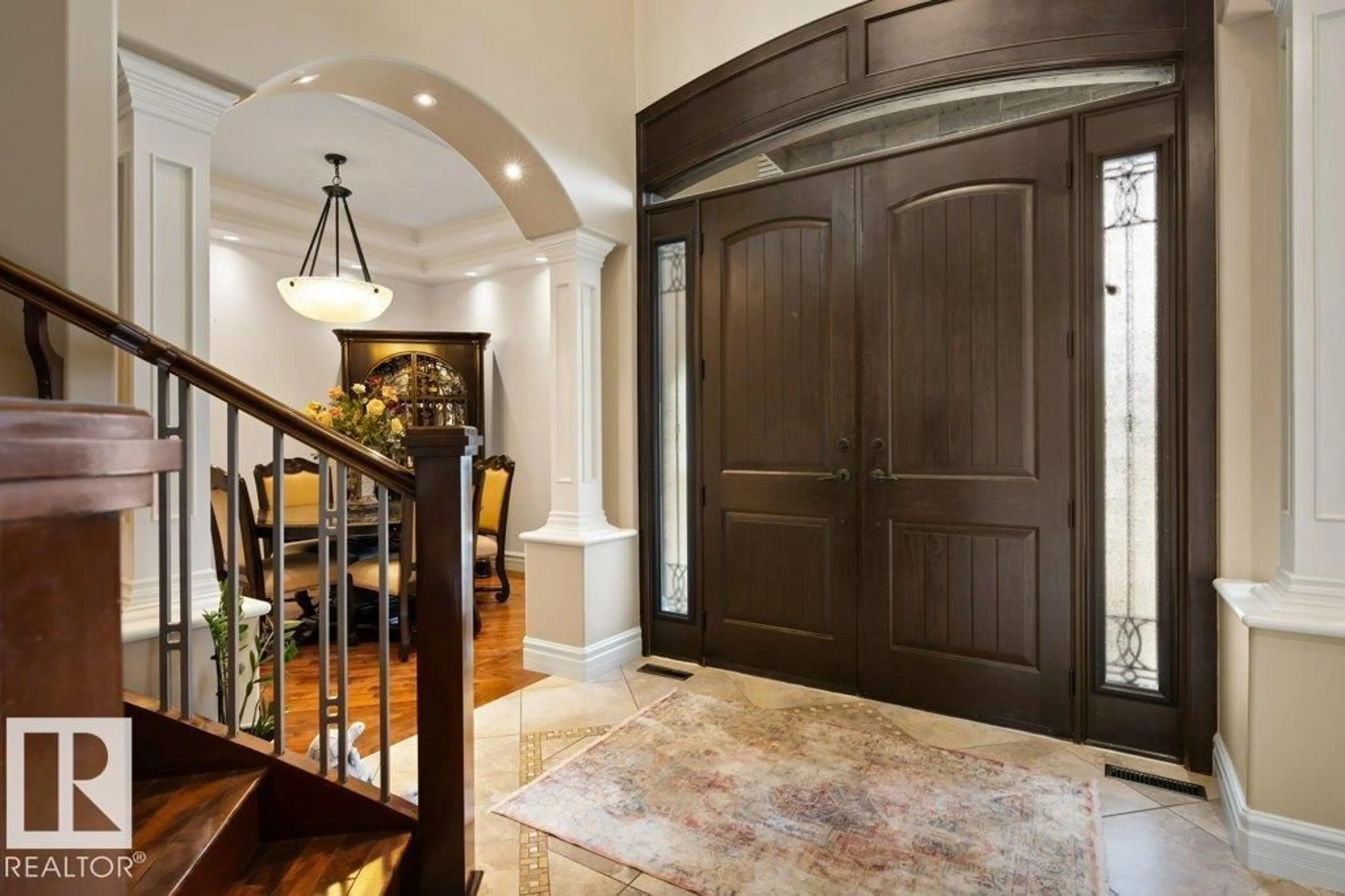 Indoor entryway for 58 RIVERSTONE CL, Rural Sturgeon County Alberta T8T0B9
