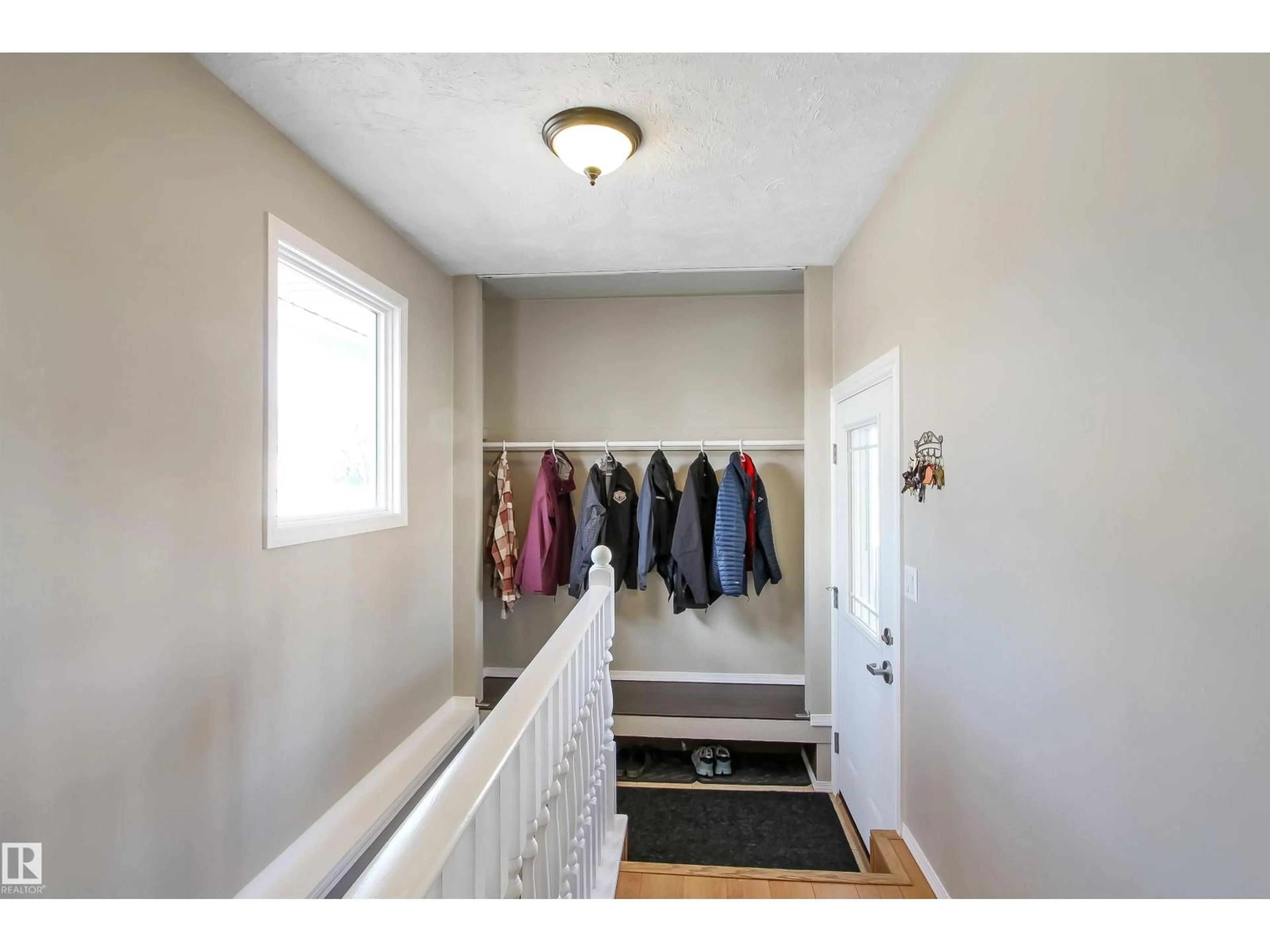 Indoor entryway for 803 12 AV, Cold Lake Alberta T9M1H6