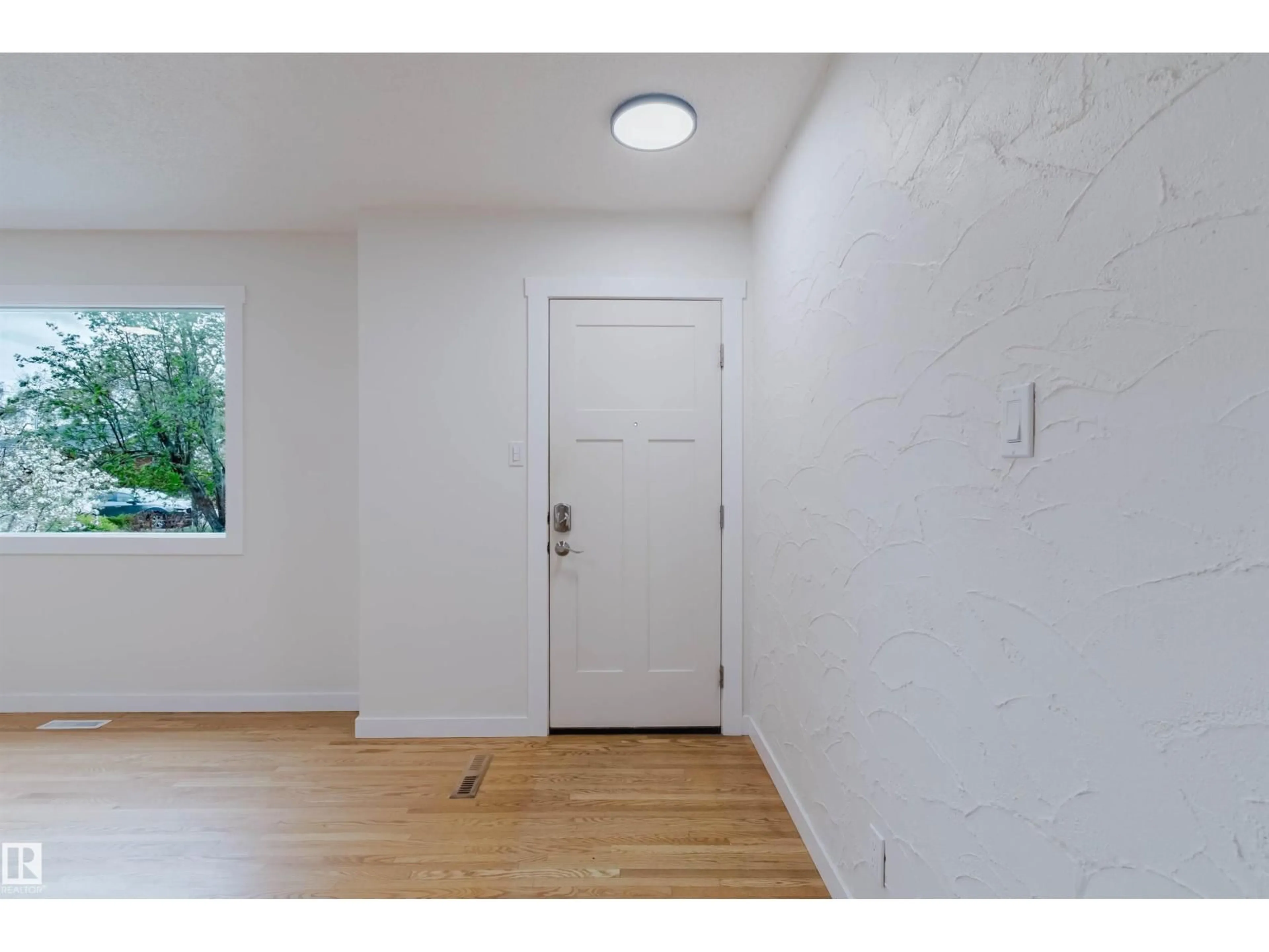 Indoor entryway for NW - 8311 160 ST, Edmonton Alberta T5R2H2
