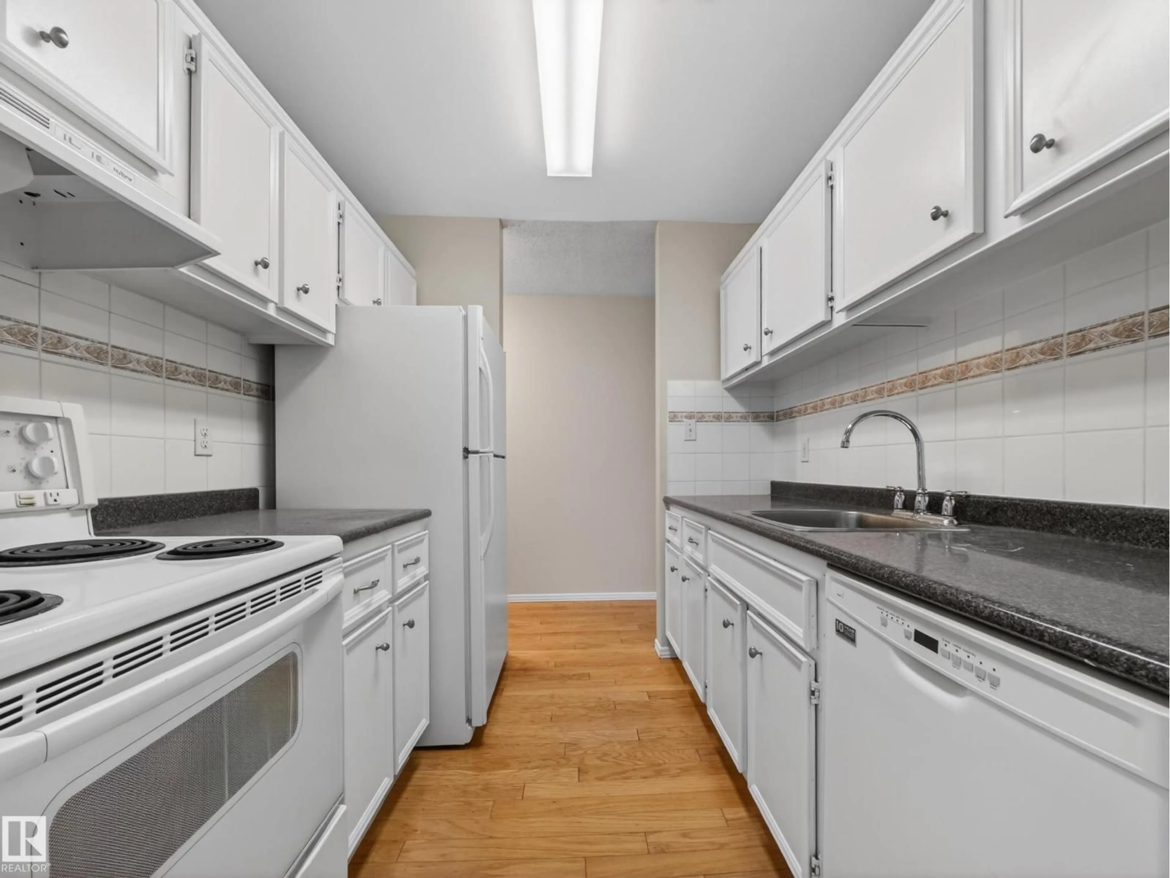 Standard kitchen, unknown for #204 - 10731 84 AV, Edmonton Alberta T6E2H8