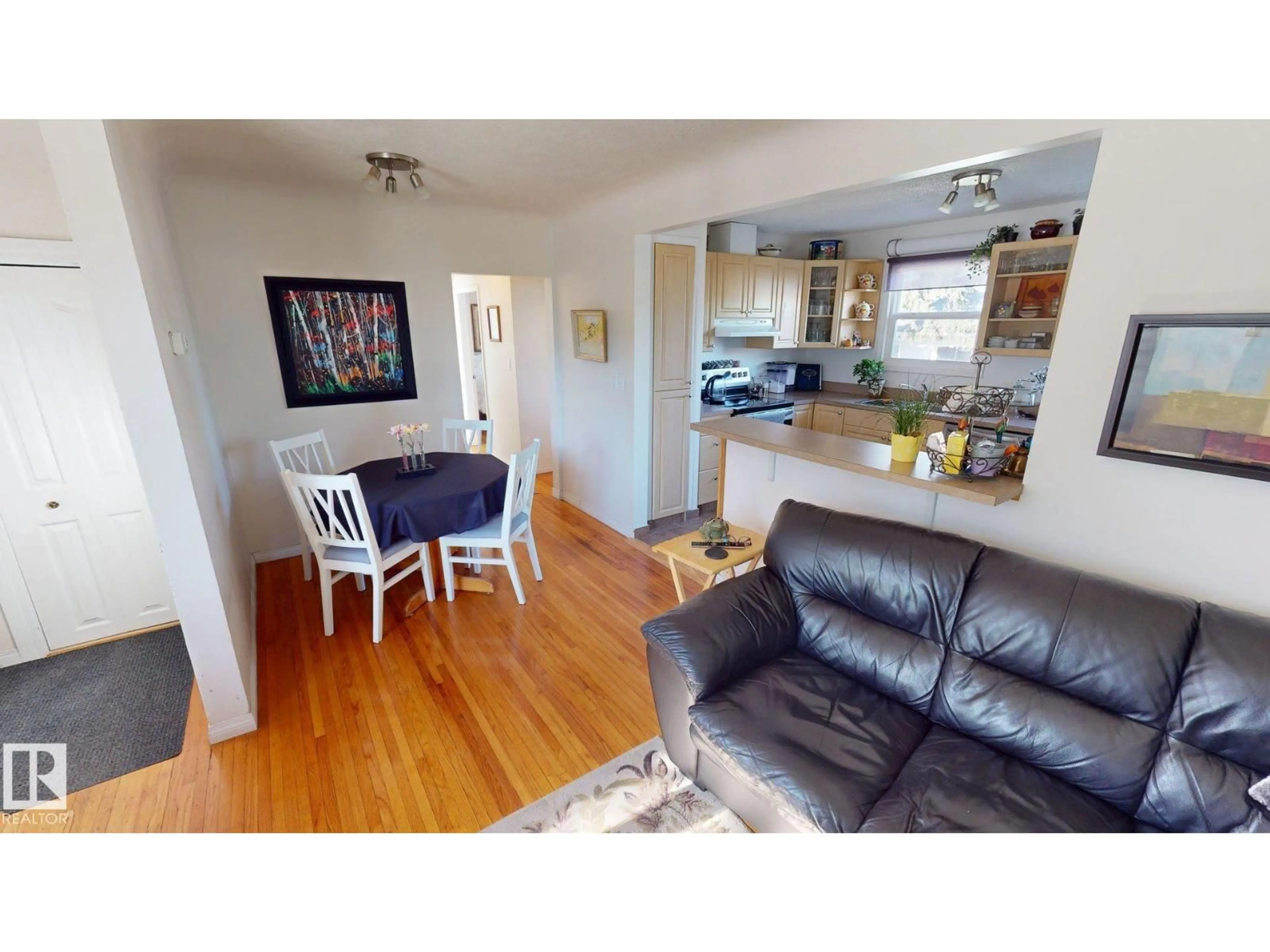 Unknown for NW - 9650 86 ST, Edmonton Alberta T6C3E9