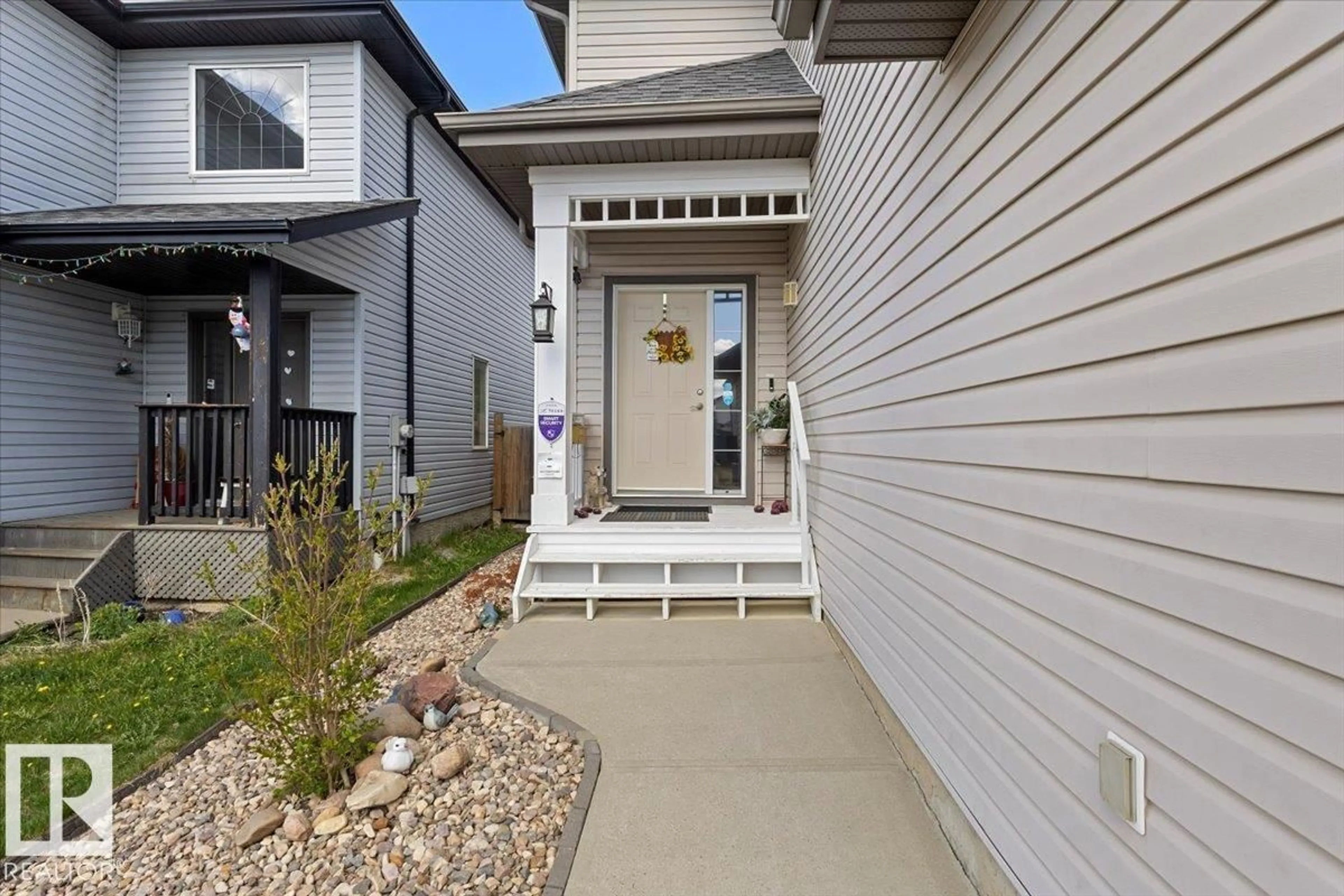 Unknown for 3356 25 AVE, Edmonton Alberta T6T1Y4
