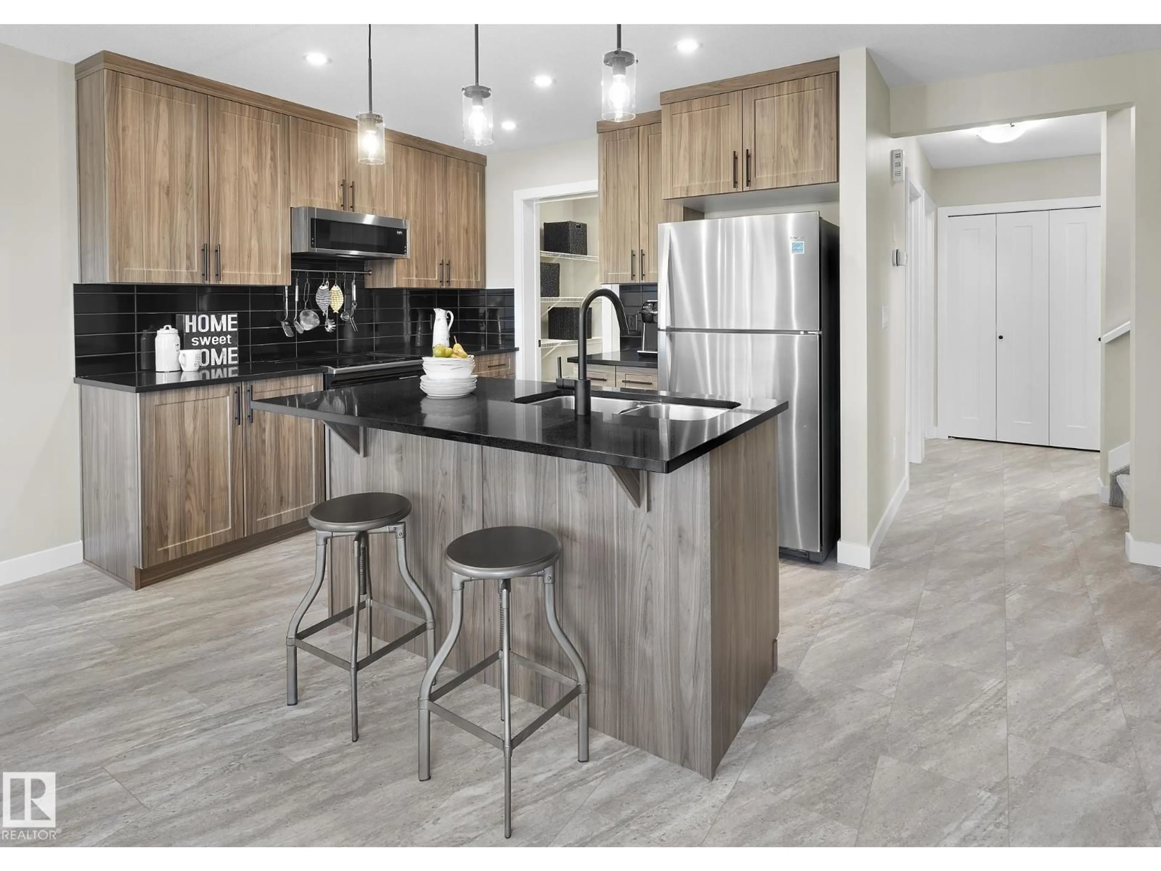 Open concept kitchen, unknown for 5106 LARK CR, Edmonton Alberta T5S0N9