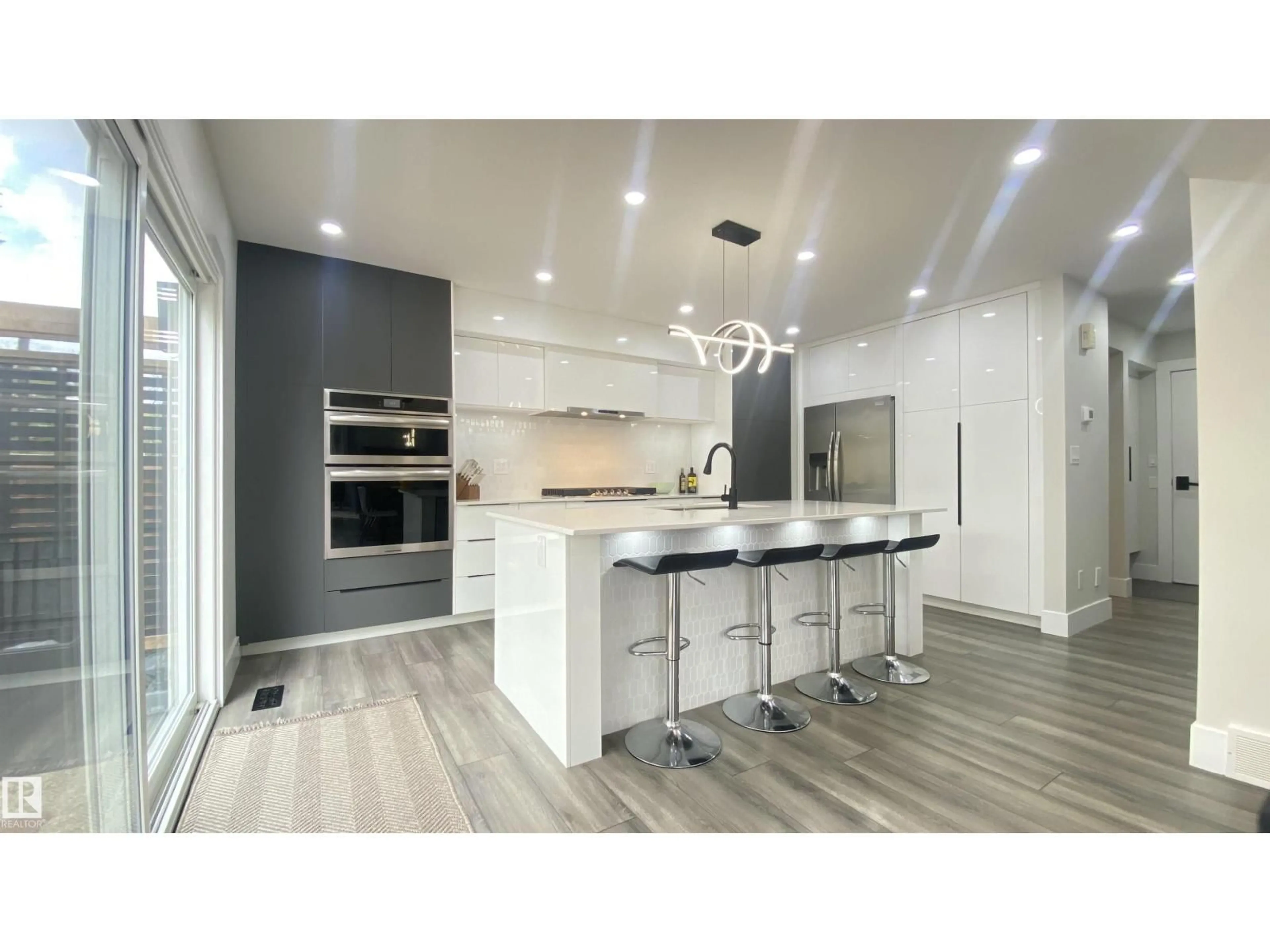 Contemporary kitchen, unknown for NW - 7604 181 ST, Edmonton Alberta T5T1Z7