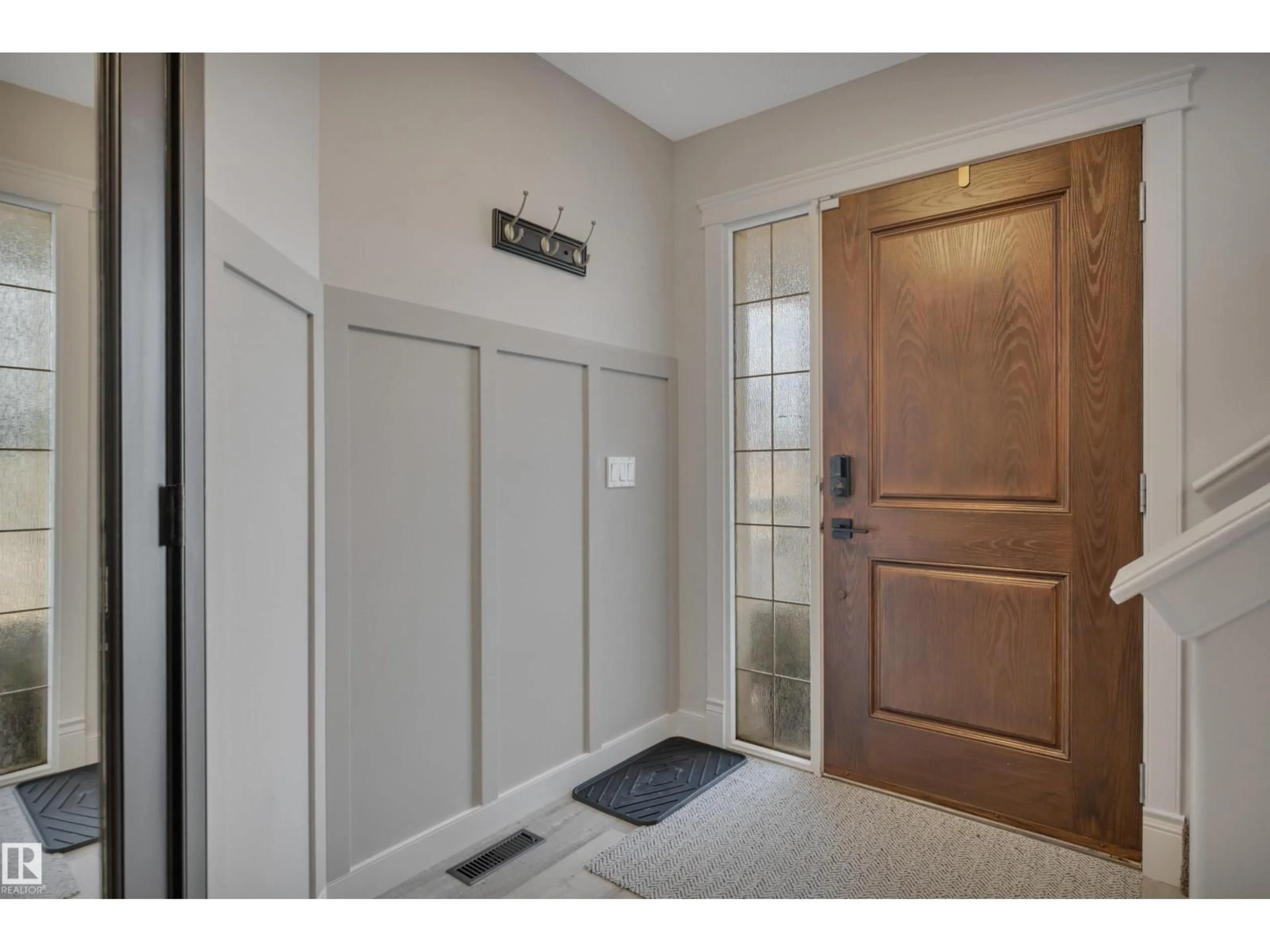 Indoor entryway for 6509 38 AV, Beaumont Alberta T4X0G5