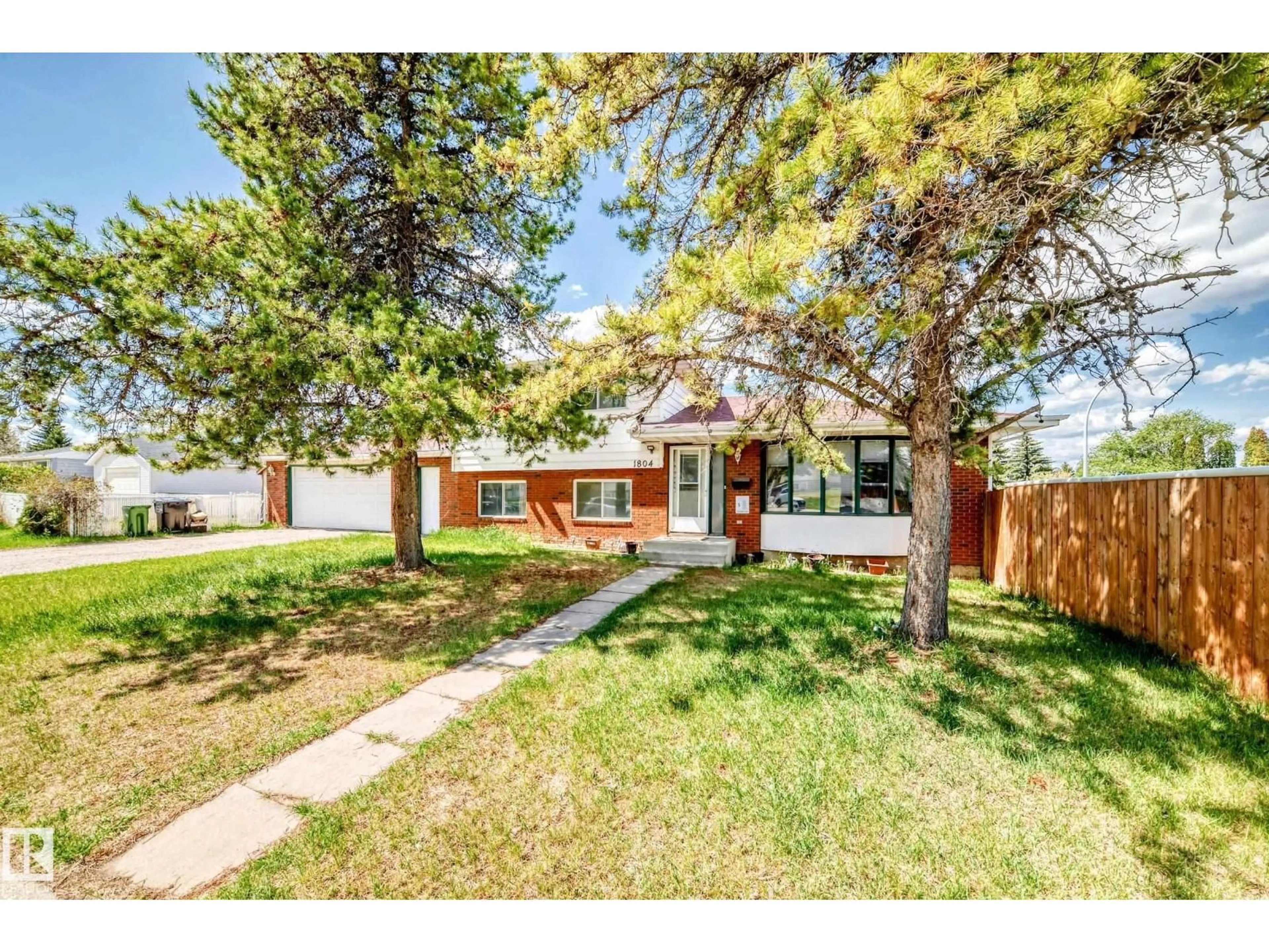 Unknown for NW - 1804 51 ST, Edmonton Alberta T6L1K1