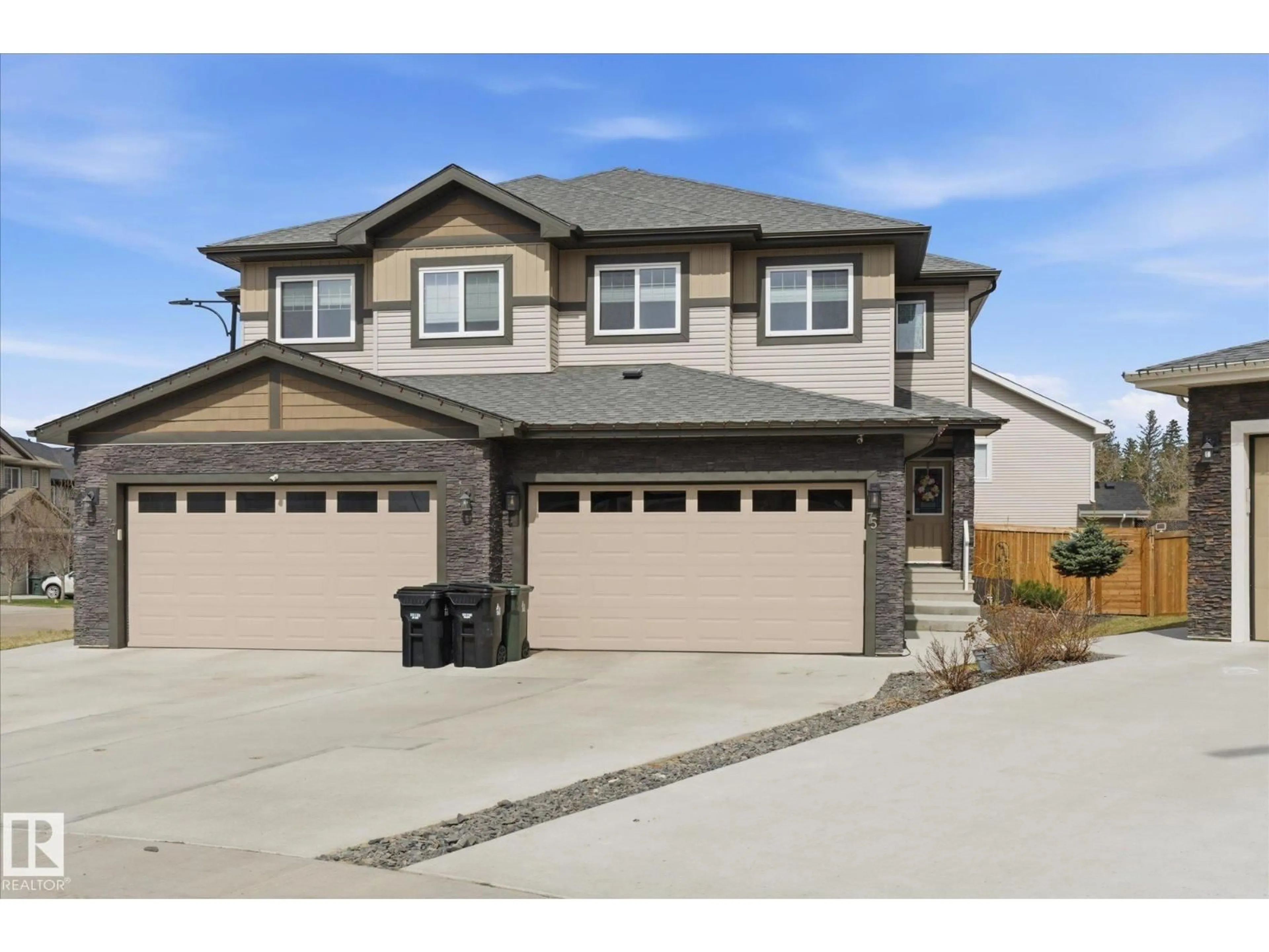 Home with vinyl exterior material, street for 75 MEADOWPARK GA, Spruce Grove Alberta T7X0T9