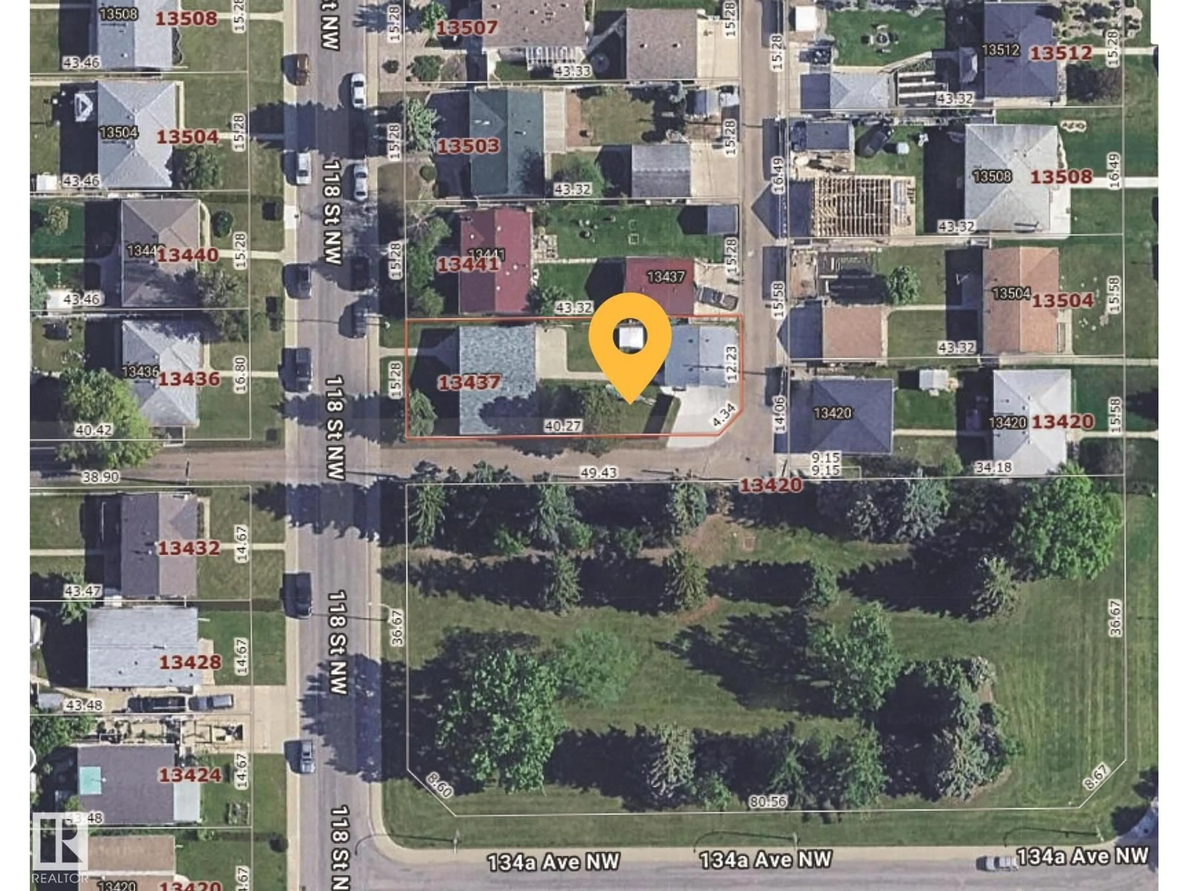 A pic from outside/outdoor area/front of a property/back of a property/a pic from drone, street for 13437 118 ST, Edmonton Alberta T5E5L9