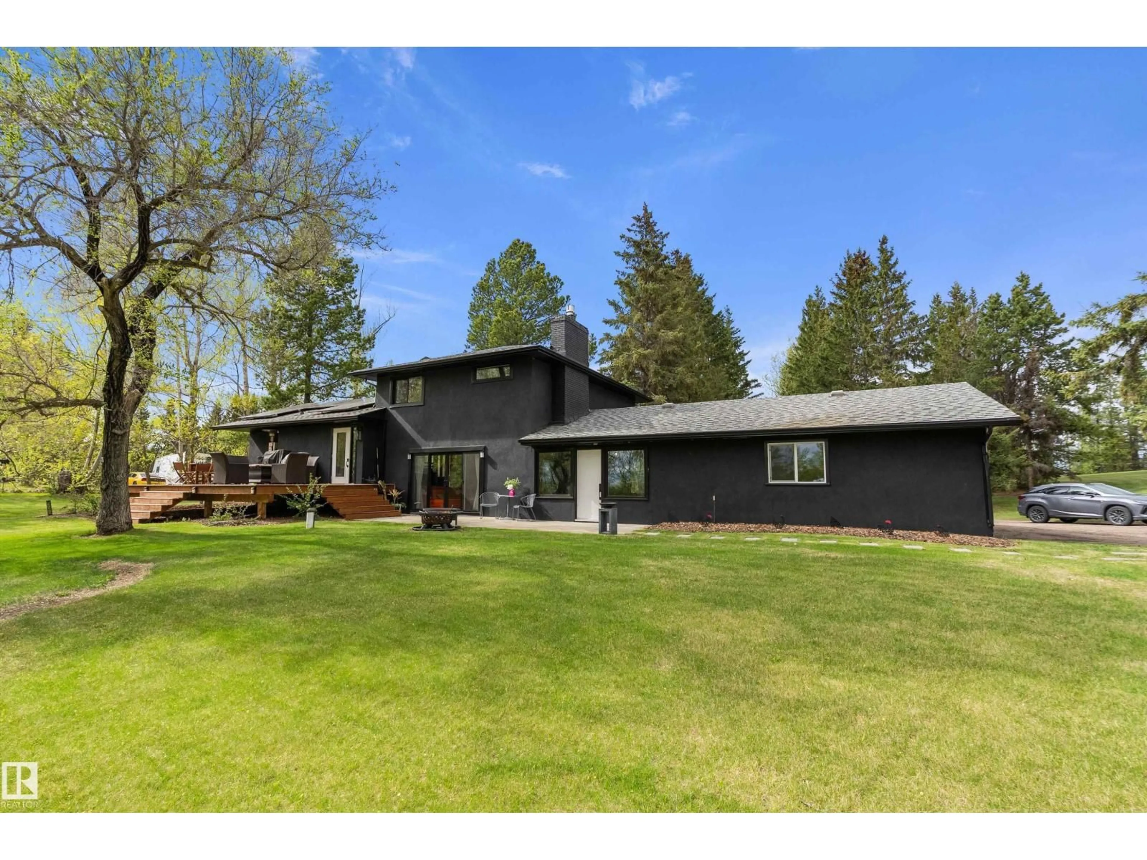 Home with vinyl exterior material, street for 113 - 113 RGE ROAD 280 RGE ROAD, Rural Parkland County Alberta T7X3V7