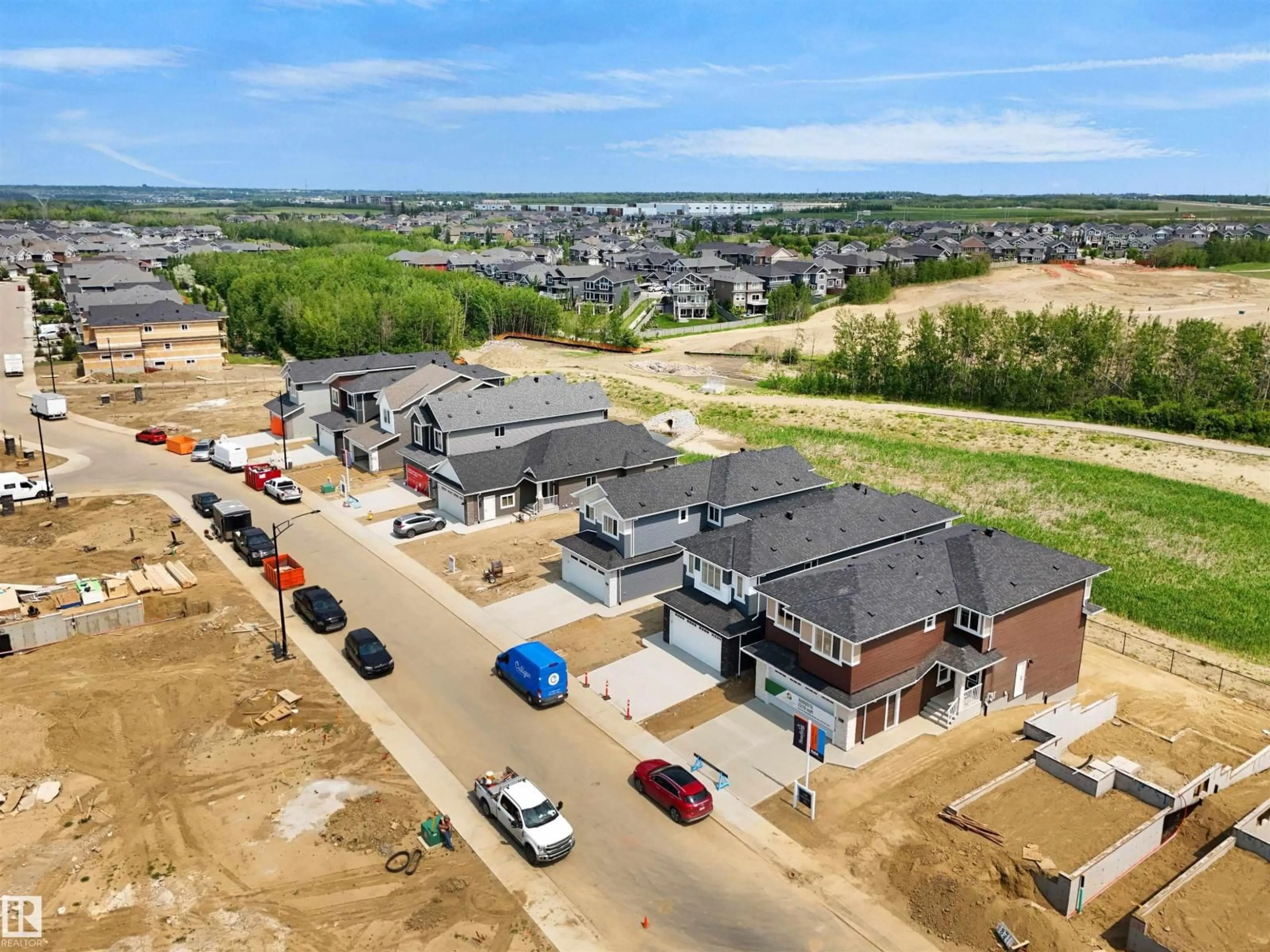 A pic from outside/outdoor area/front of a property/back of a property/a pic from drone, street for 3319 CHICKADEE DRIVE, Edmonton Alberta T5S0V6