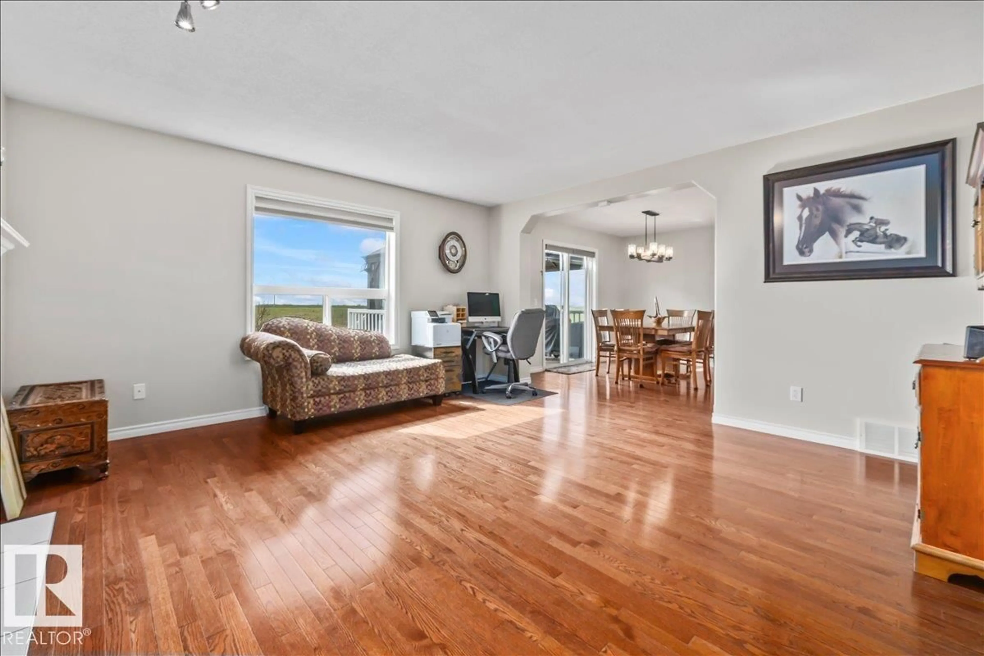 A pic of a room for 76 NAPOLEON CR, St. Albert Alberta T8N1C8