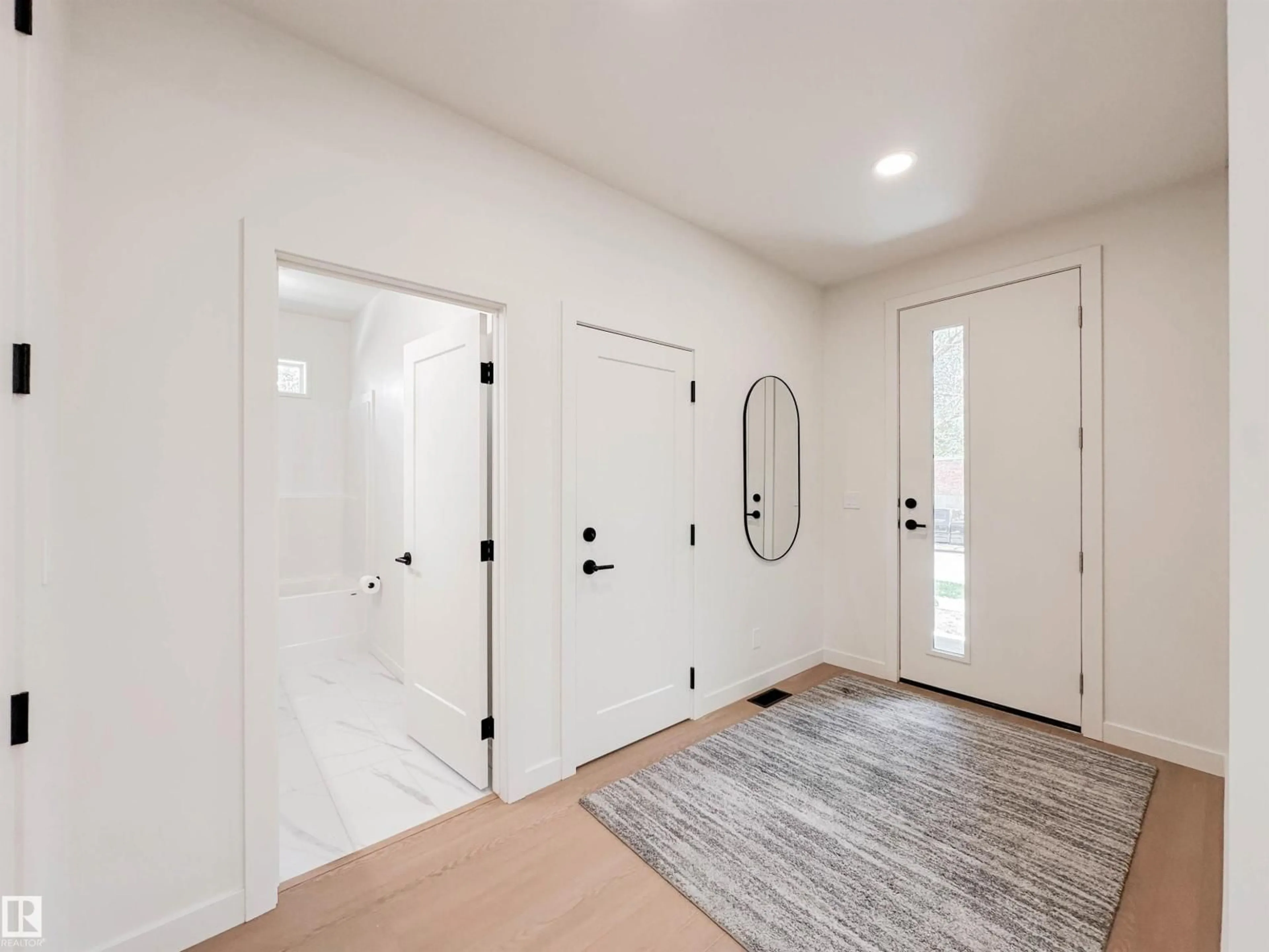 Indoor entryway for NW - 12342 131 ST, Edmonton Alberta T5L1M3