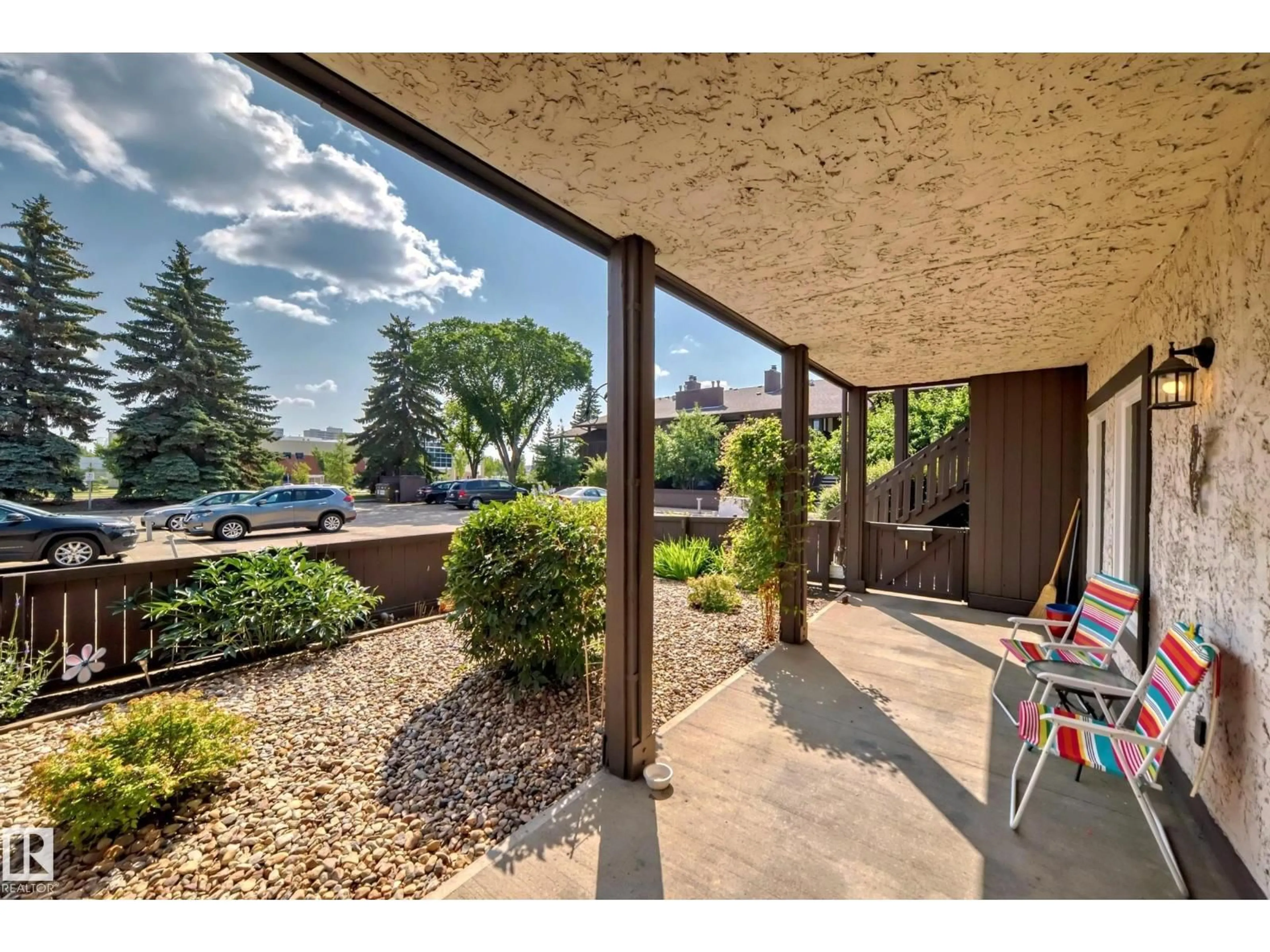 Unknown for 106 SURREY GARDENS GD, Edmonton Alberta T5T1Z3