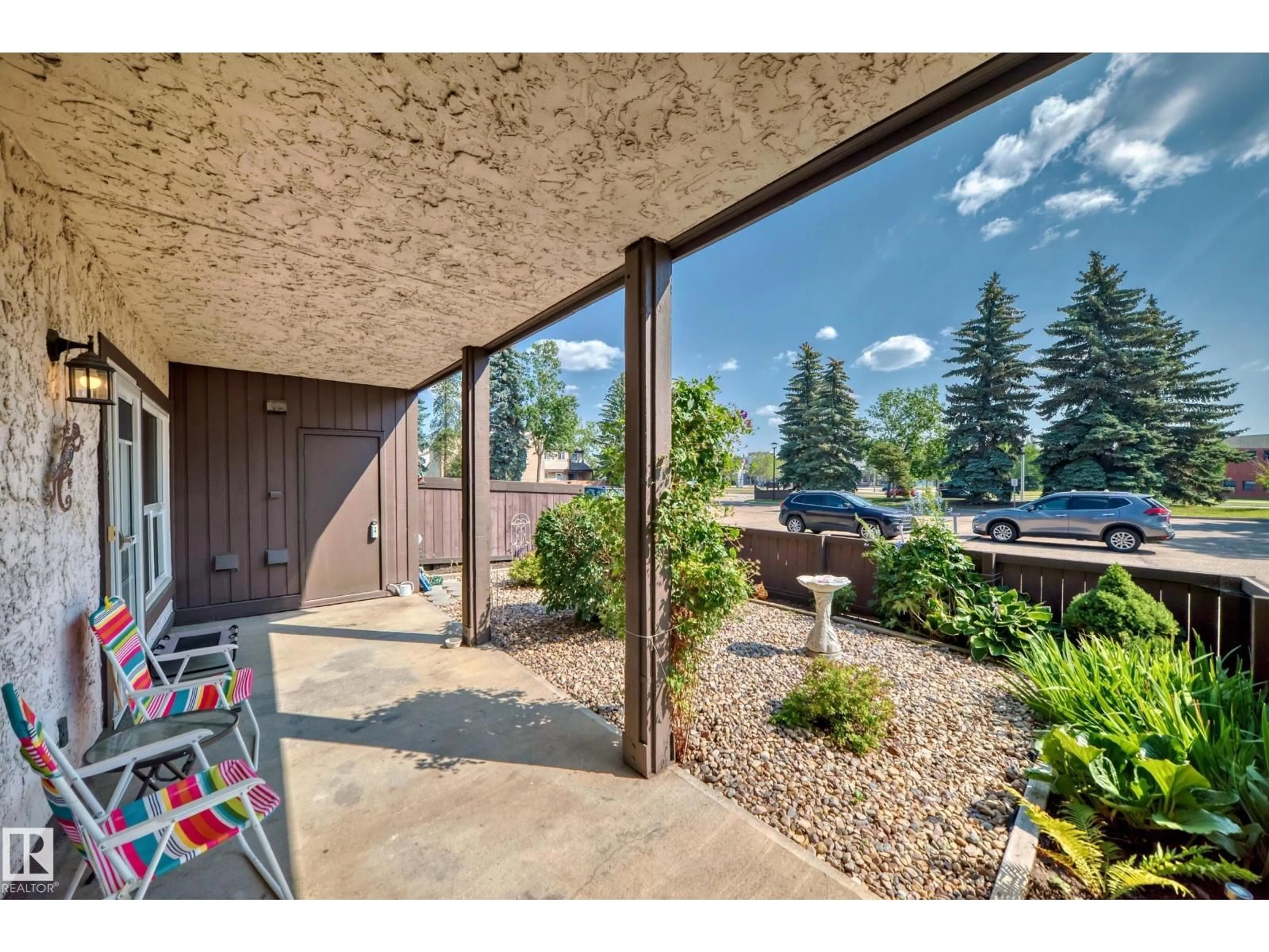Unknown for 106 SURREY GARDENS GD, Edmonton Alberta T5T1Z3