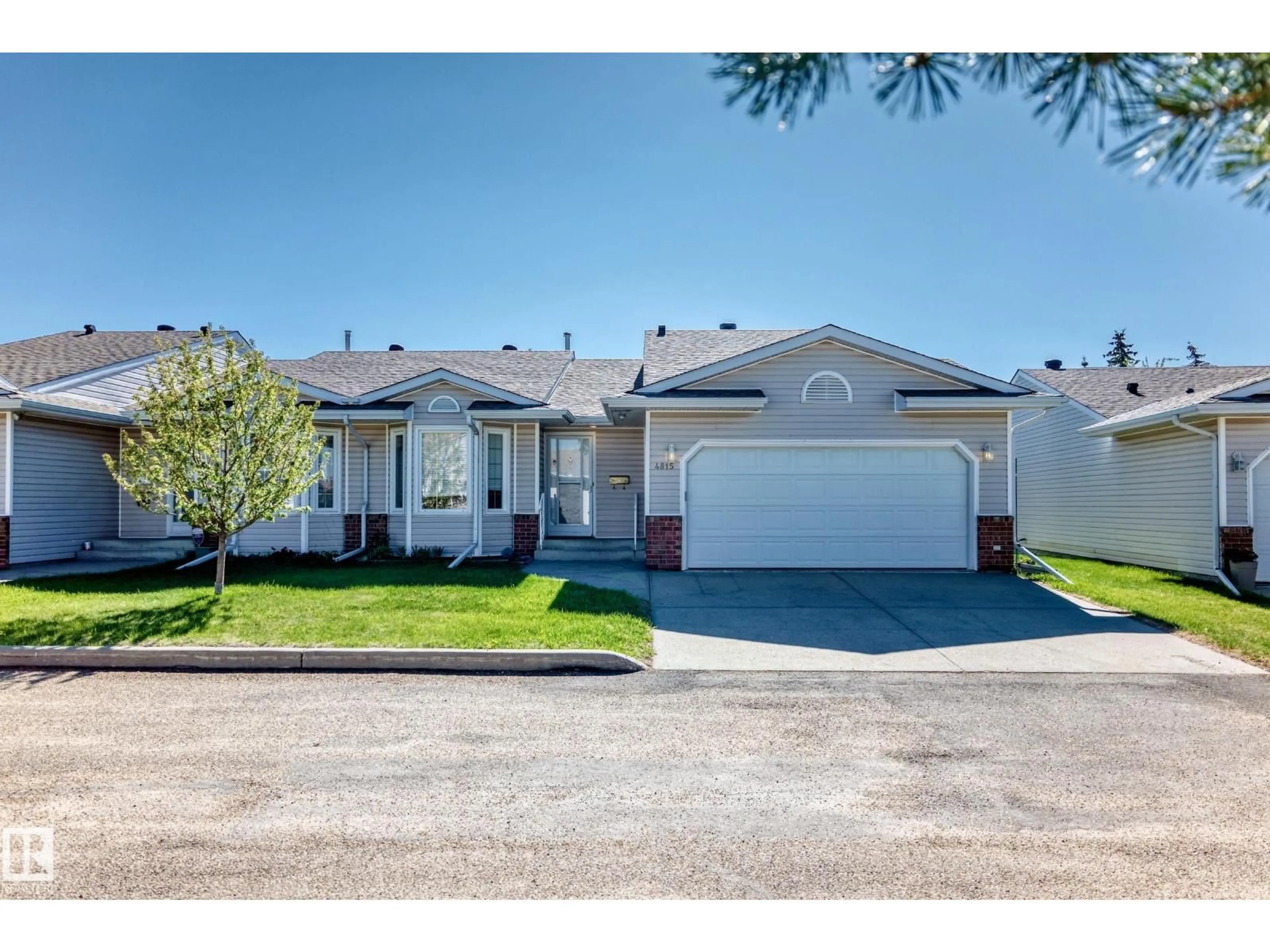 Unknown for 4815 32 AV, Edmonton Alberta T6L4Y7