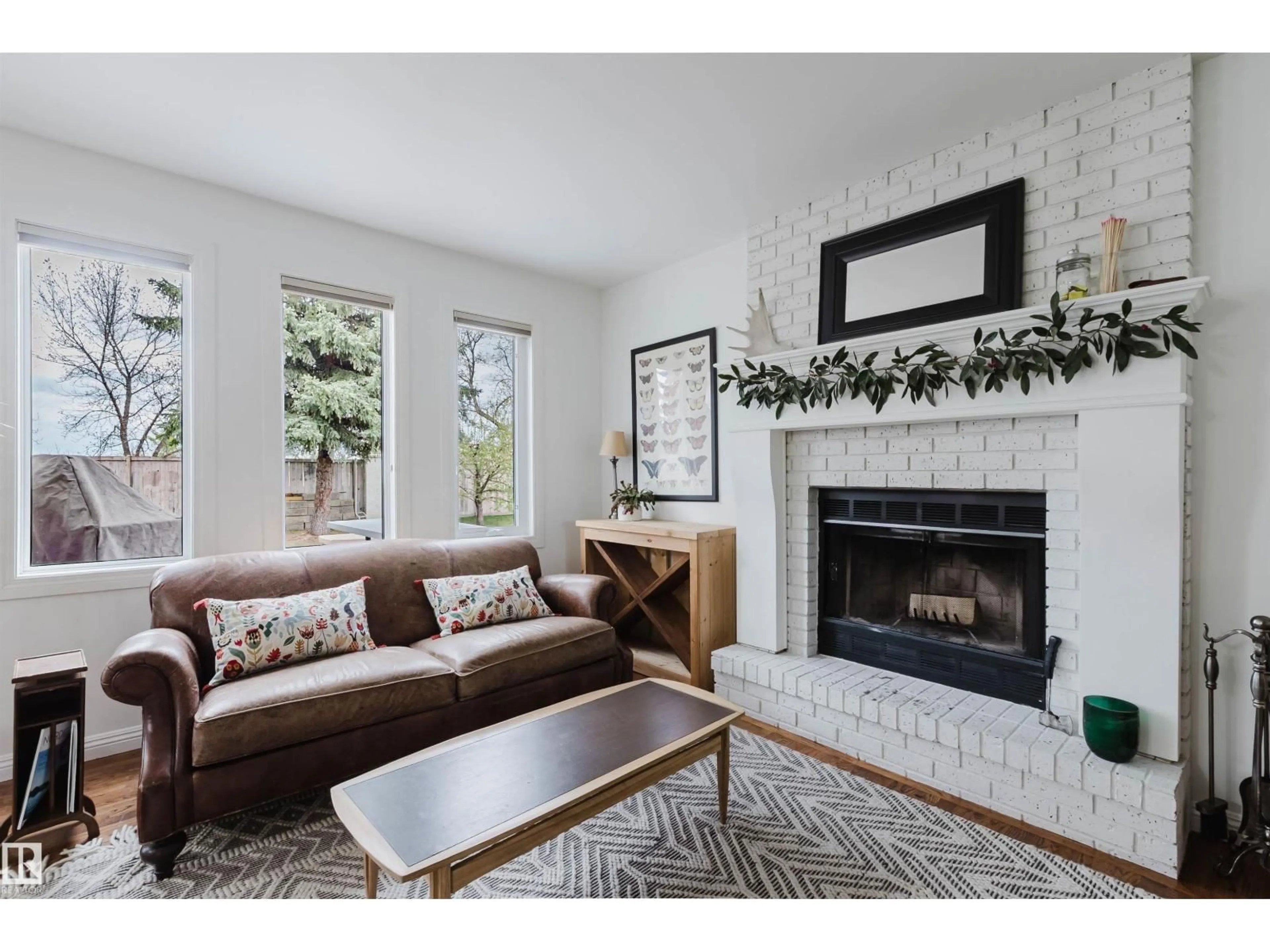 Unknown for 18 HUNTER CT, Sherwood Park Alberta T8A5C5