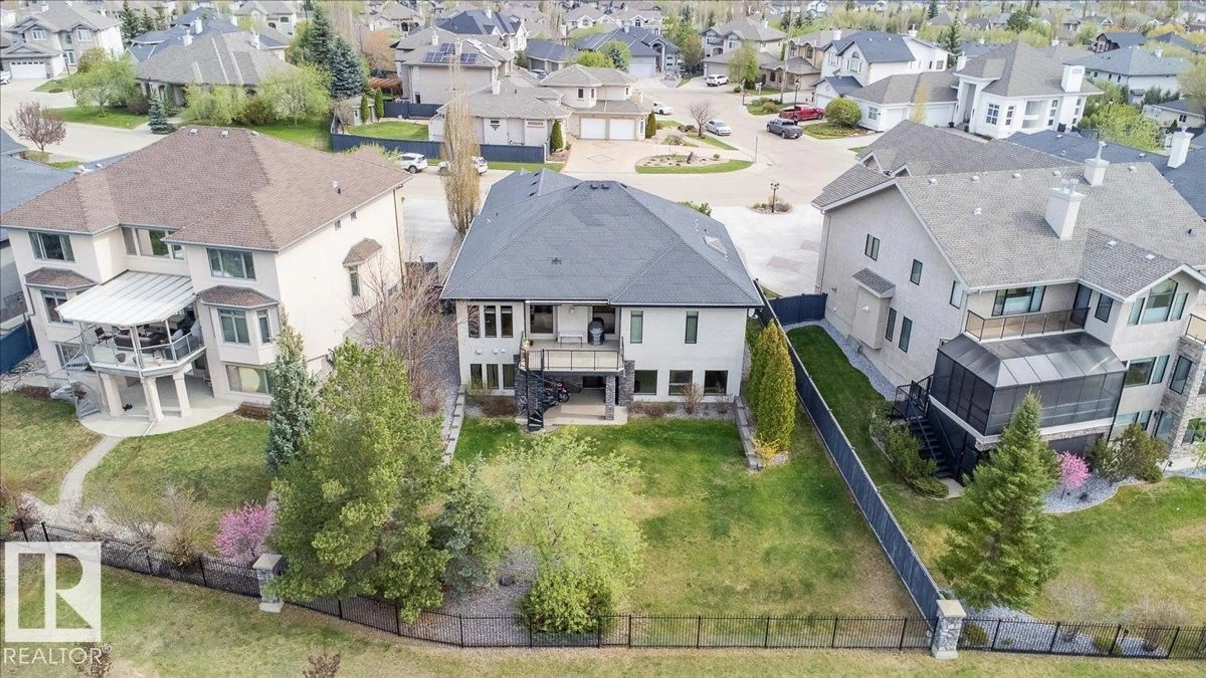 A pic from outside/outdoor area/front of a property/back of a property/a pic from drone, street for 2413 TEGLER GREEN, Edmonton Alberta T6R3K2
