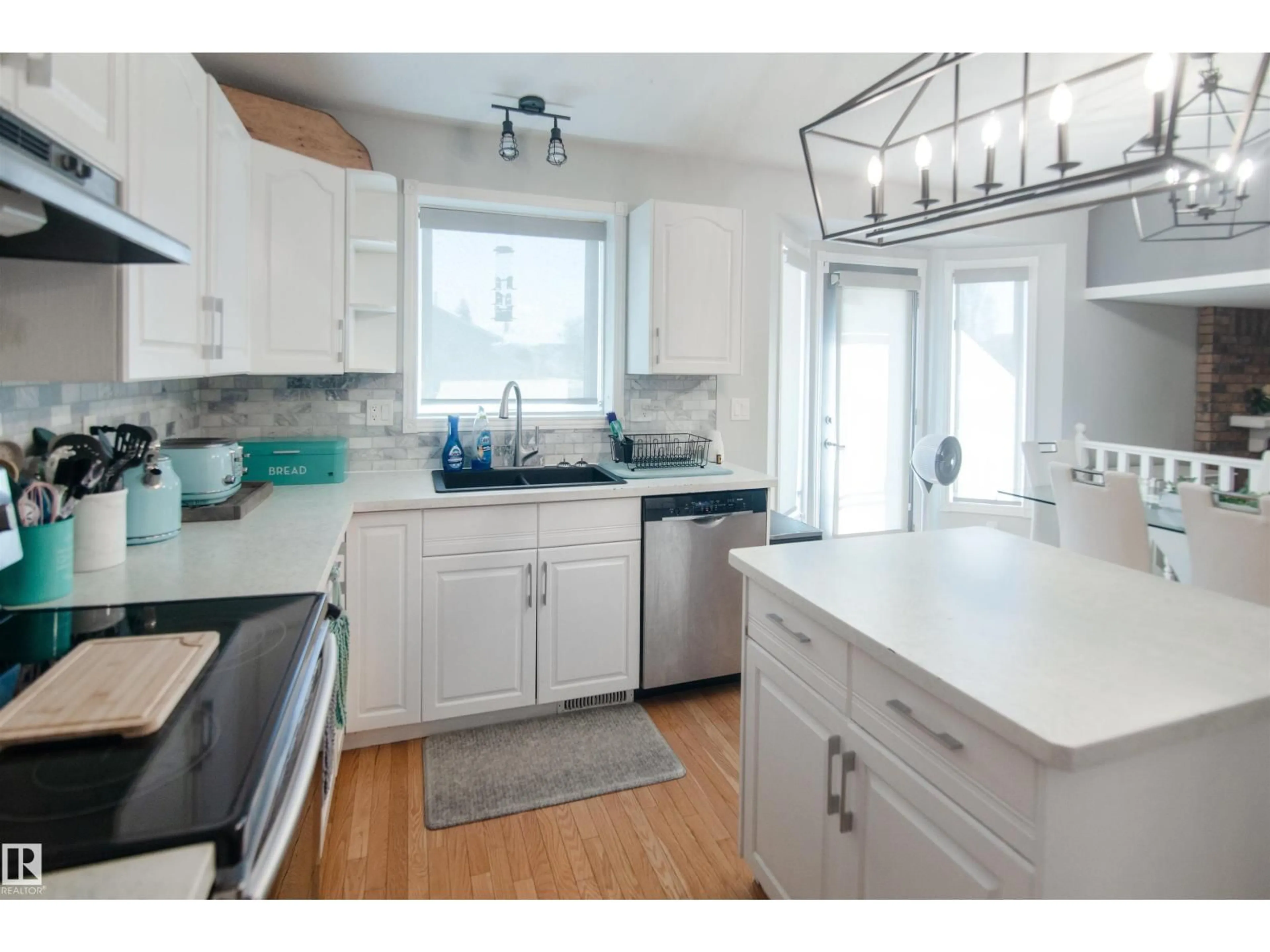 Open concept kitchen, unknown for 4005 40 ST, Bonnyville Town Alberta T9N1V8
