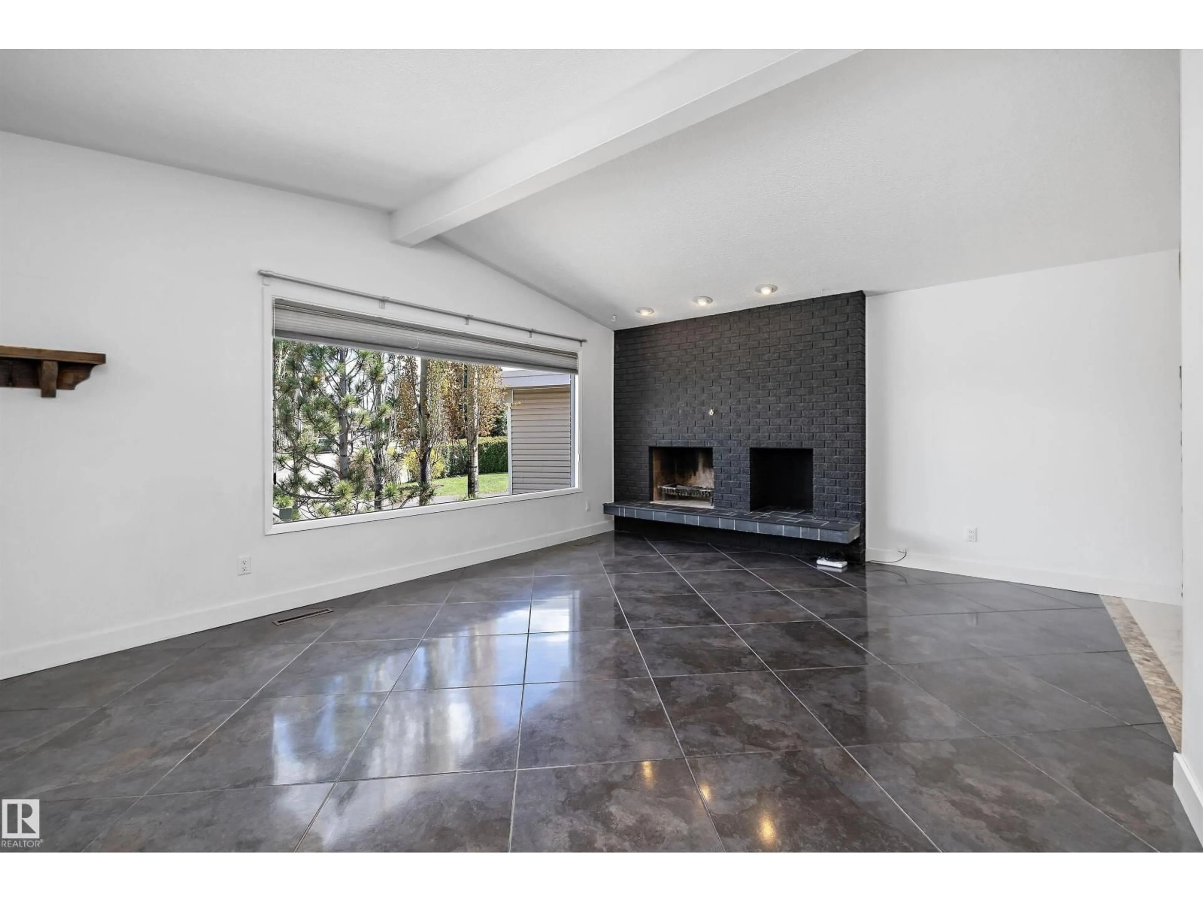 Unknown for 11525 37A AV NW, Edmonton Alberta T6J0J6