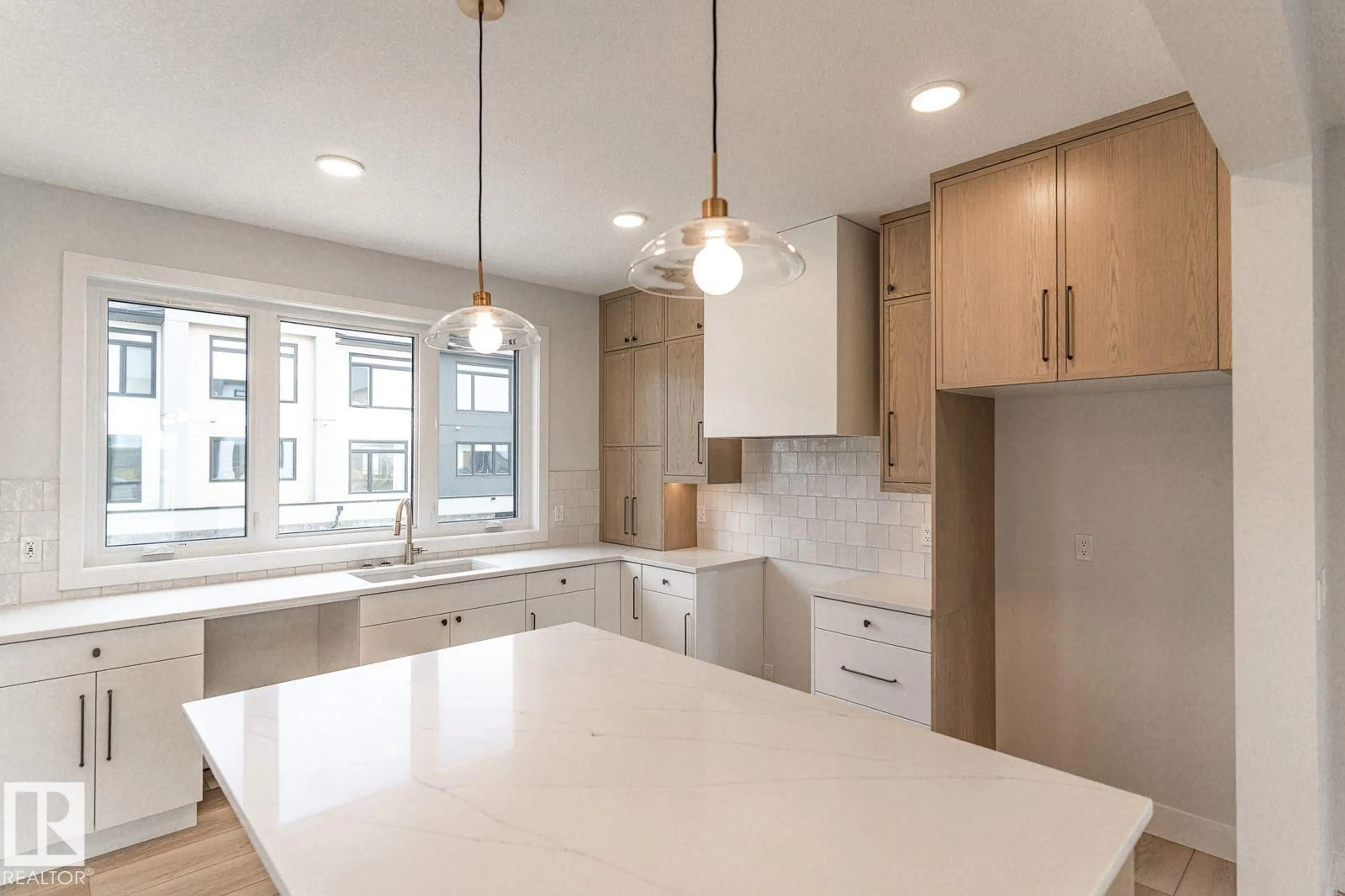 Open concept kitchen, unknown for 7121 - 53 MAY CR, Edmonton Alberta T6R0X2