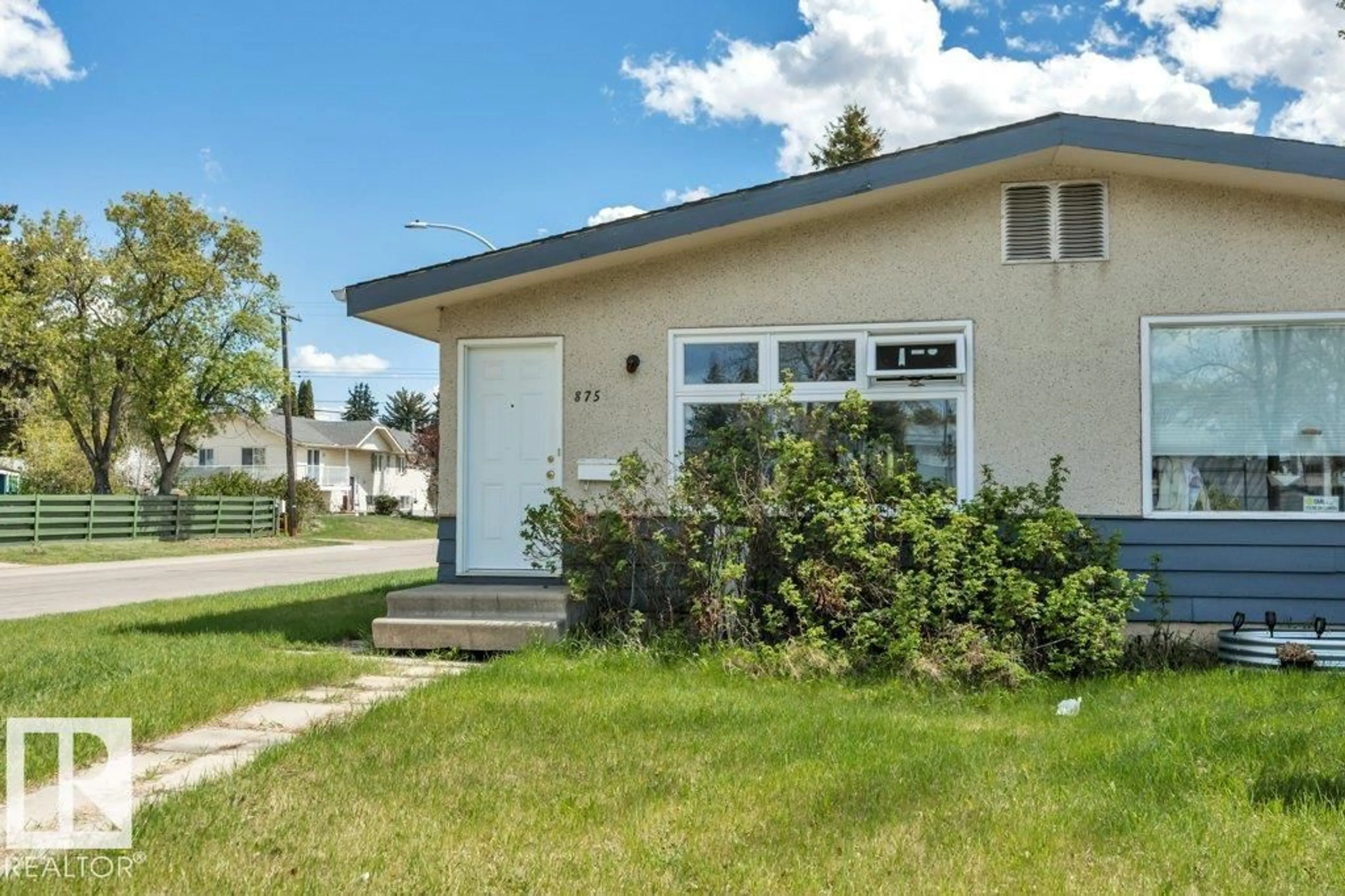Home with vinyl exterior material, street for 8753 152 ST, Edmonton Alberta T5R1L9