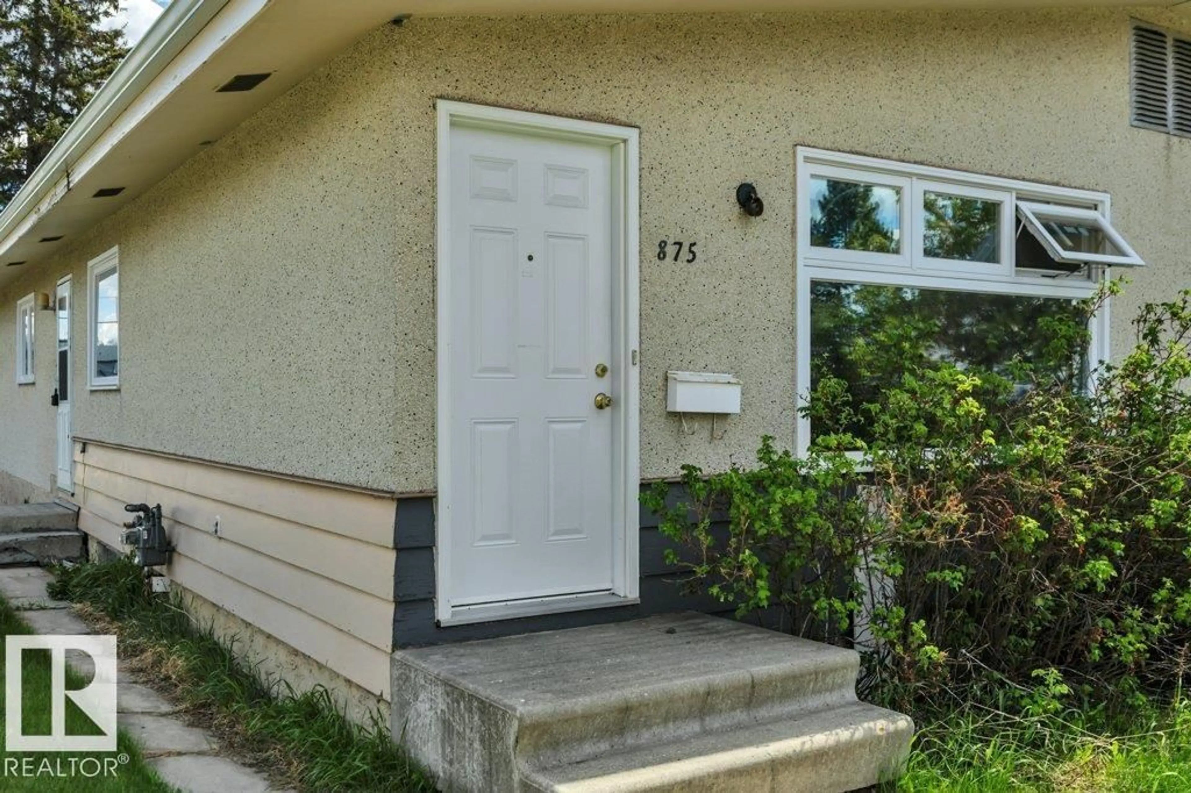 Unknown for 8753 152 ST, Edmonton Alberta T5R1L9