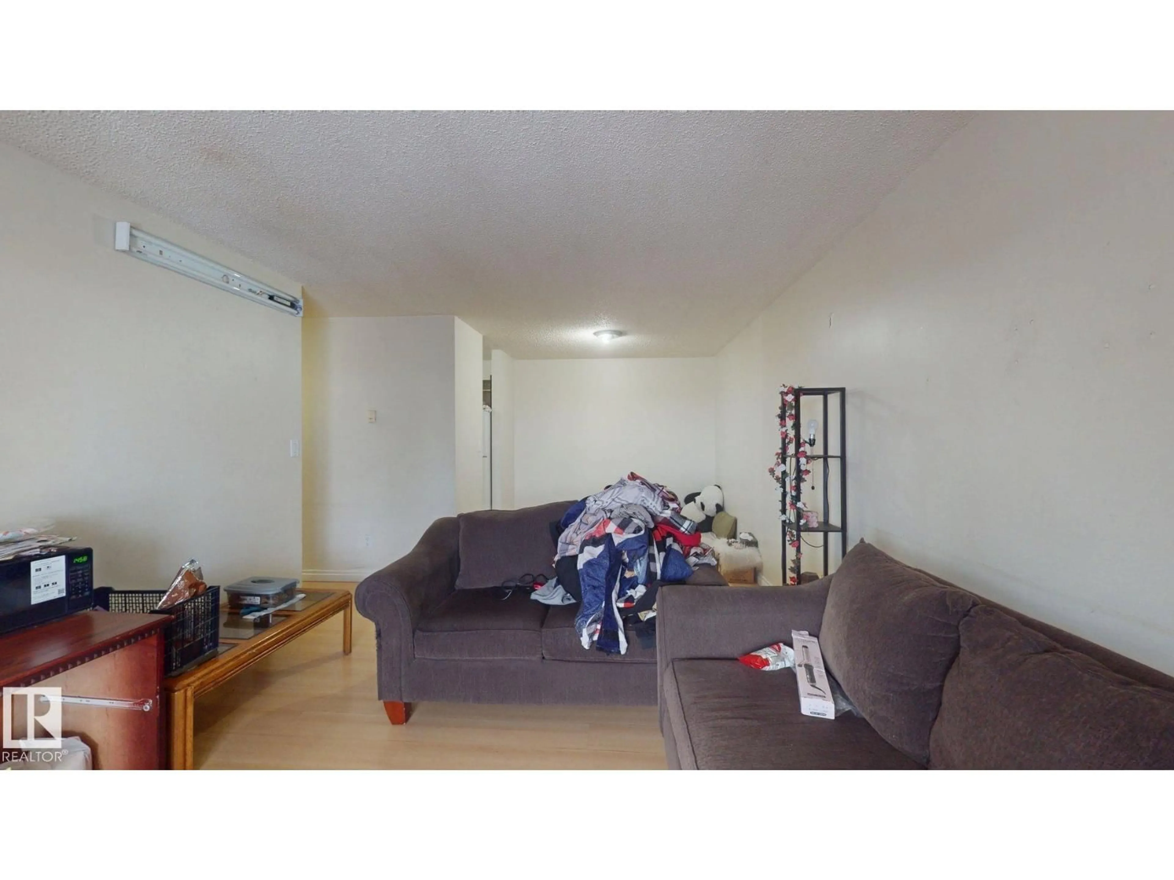 A pic of a room for #402 - 2624 MILWWODS RD, Edmonton Alberta T5L5K2