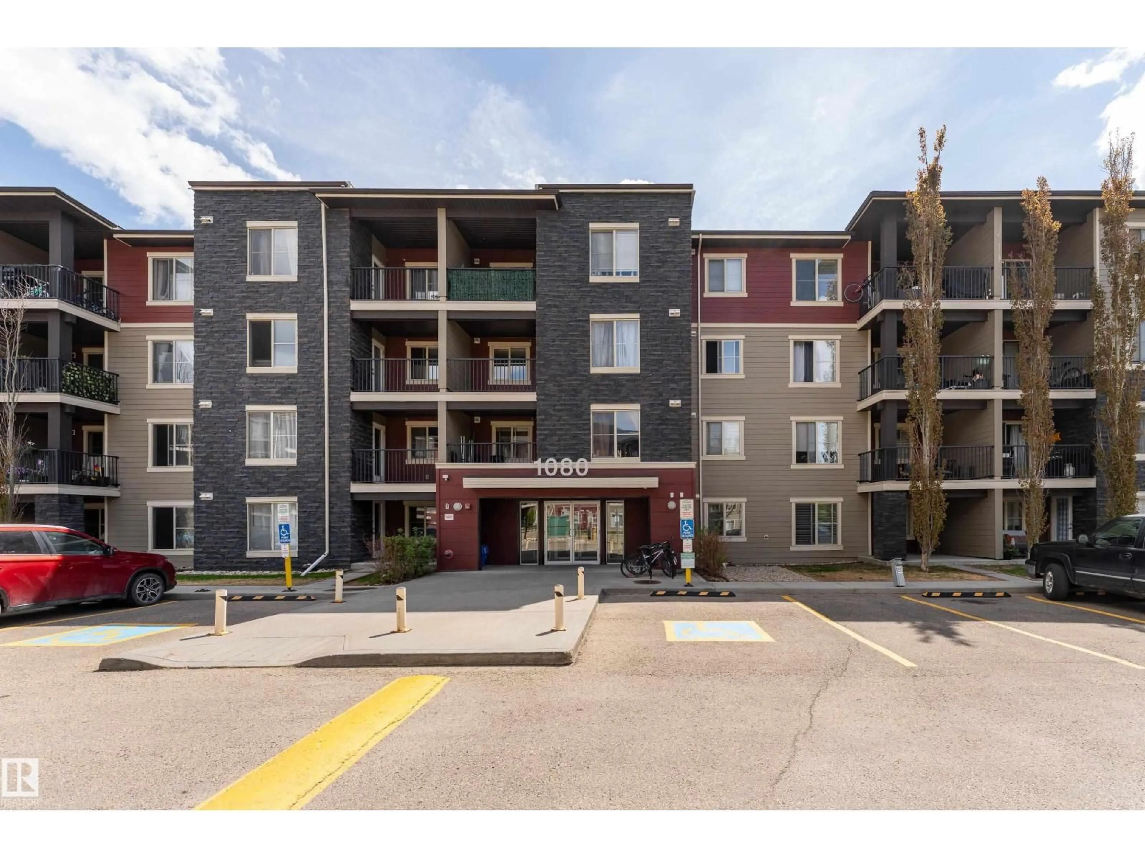 A pic from outside/outdoor area/front of a property/back of a property/a pic from drone, building for 401 - 1080 MCCONACHIE BV, Edmonton Alberta T5Y0X2