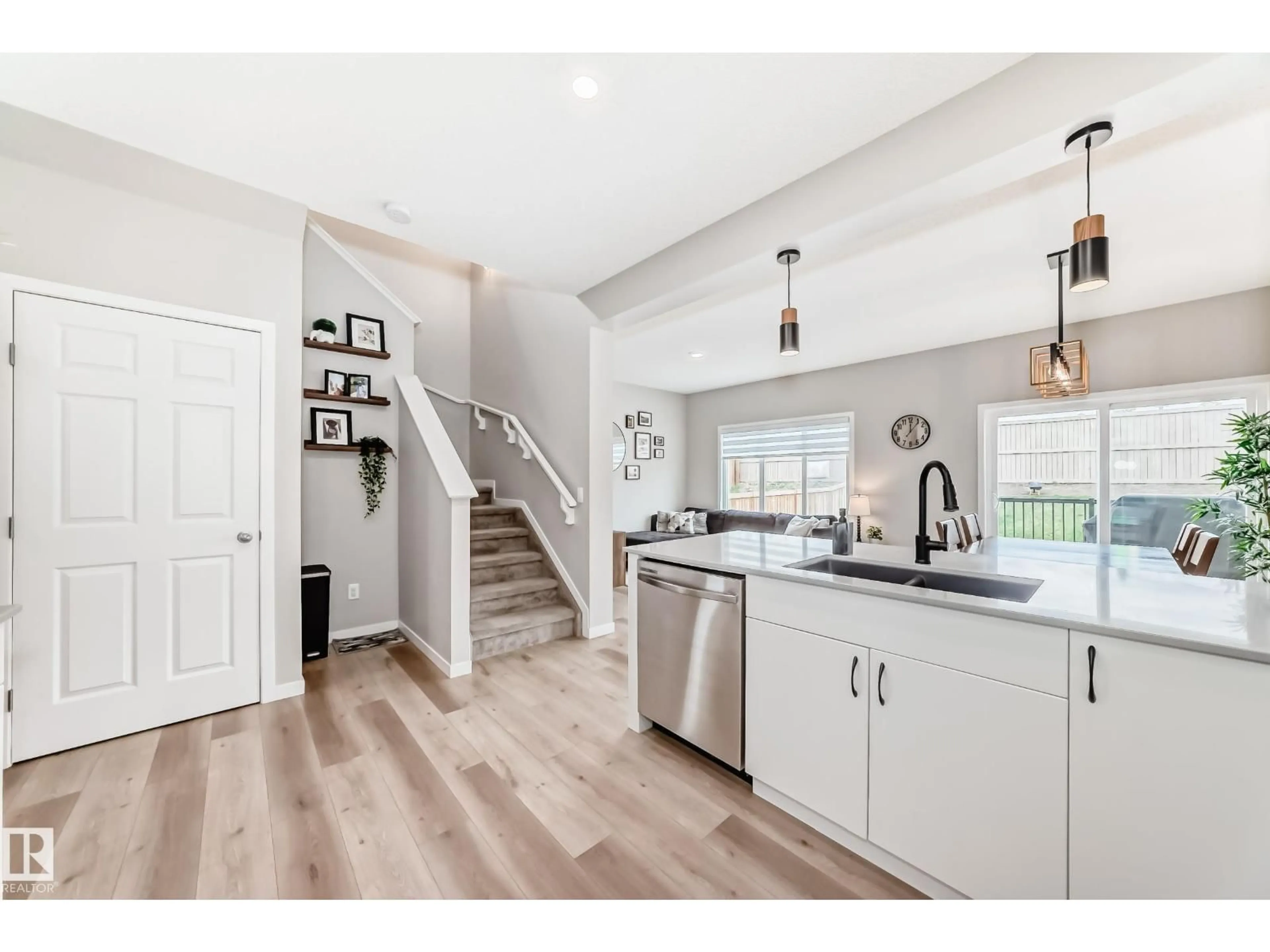 Open concept kitchen, unknown for 22566 99A AV, Edmonton Alberta T5T3M8