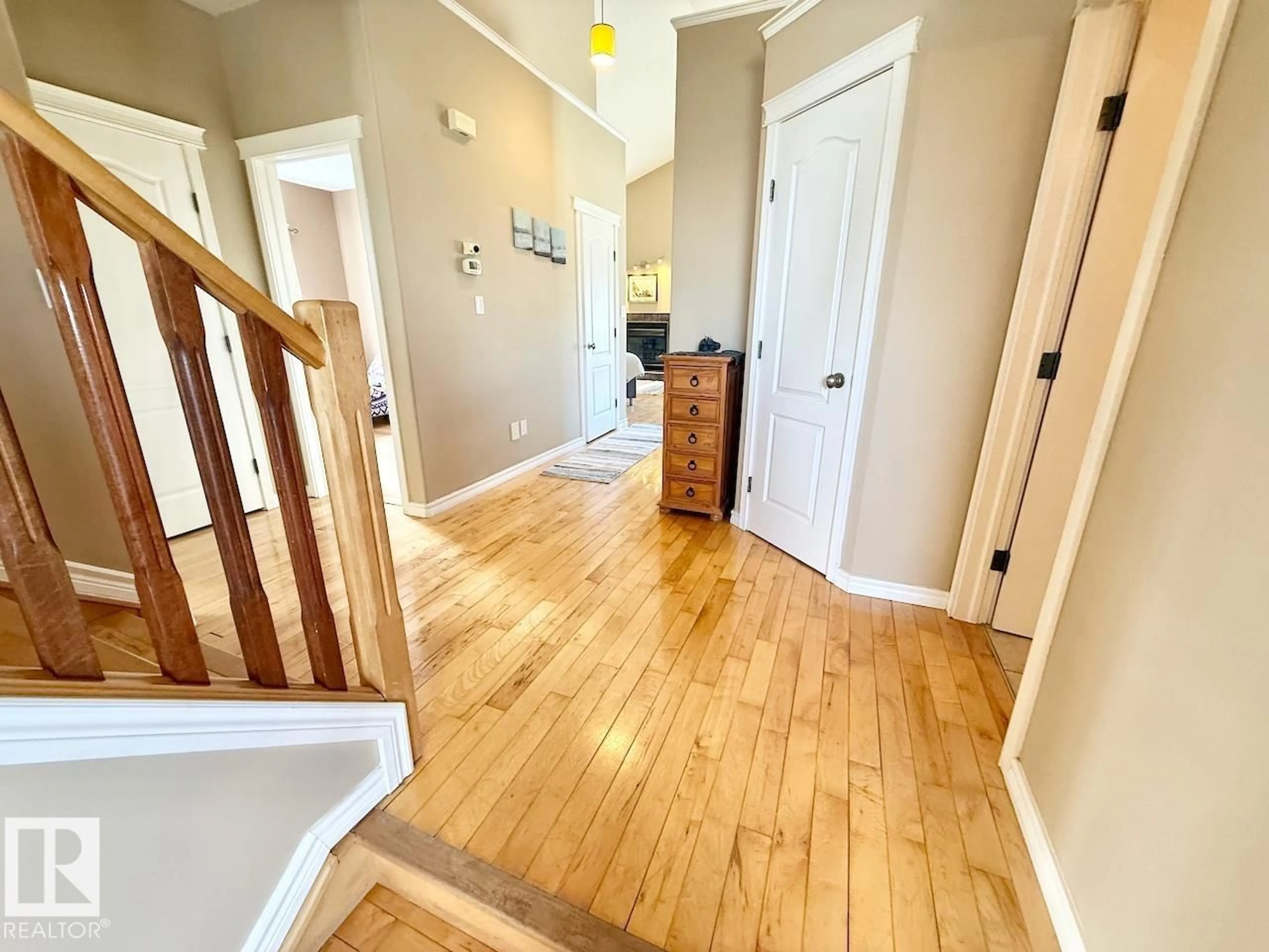 Indoor entryway for 4503 SPRUCE AV, Boyle Alberta T0A0M0