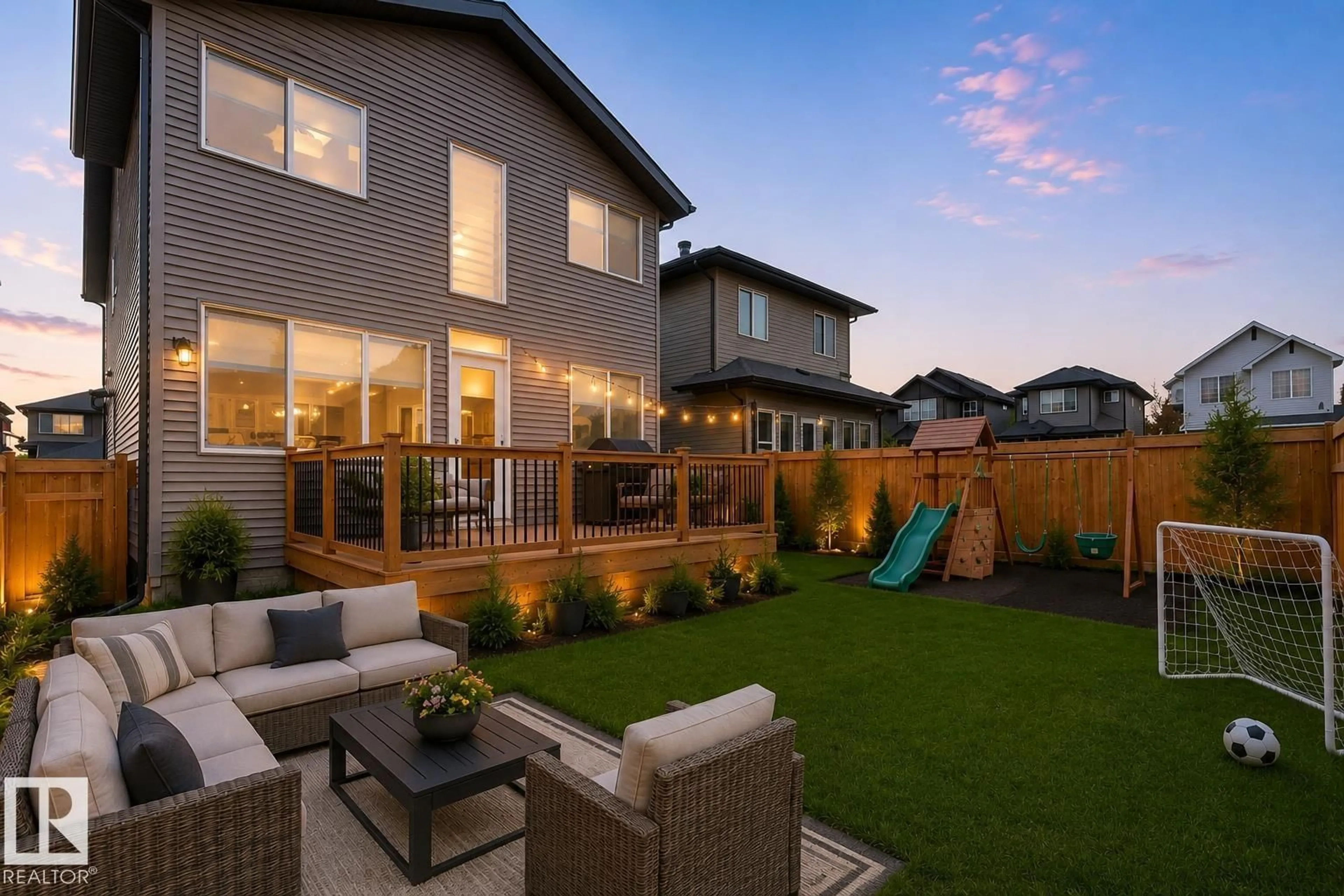 Patio, unknown for 4872 KINNEY RD, Edmonton Alberta T6W5G3