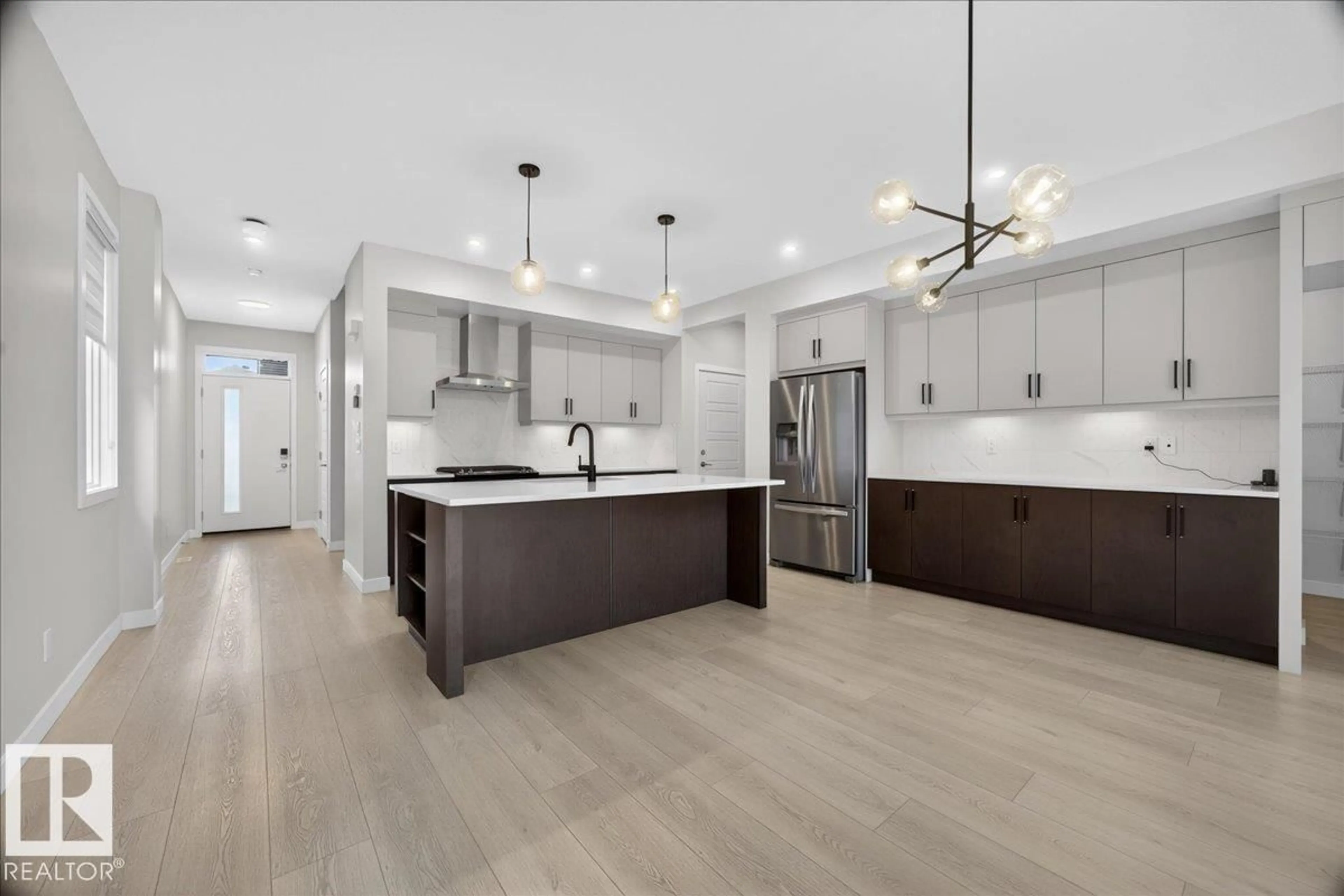 Open concept kitchen, unknown for 4872 KINNEY RD, Edmonton Alberta T6W5G3